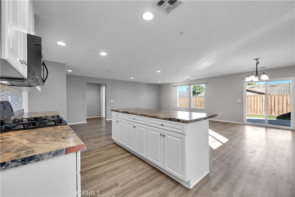 685 Bailey Lane