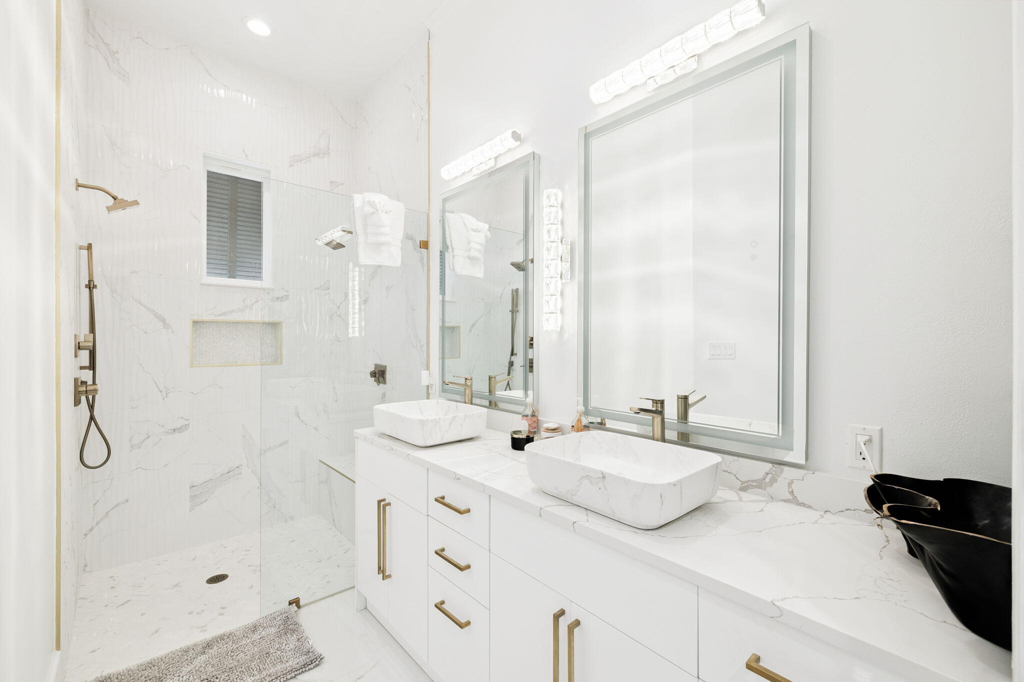 1823 Baytowne Avenue