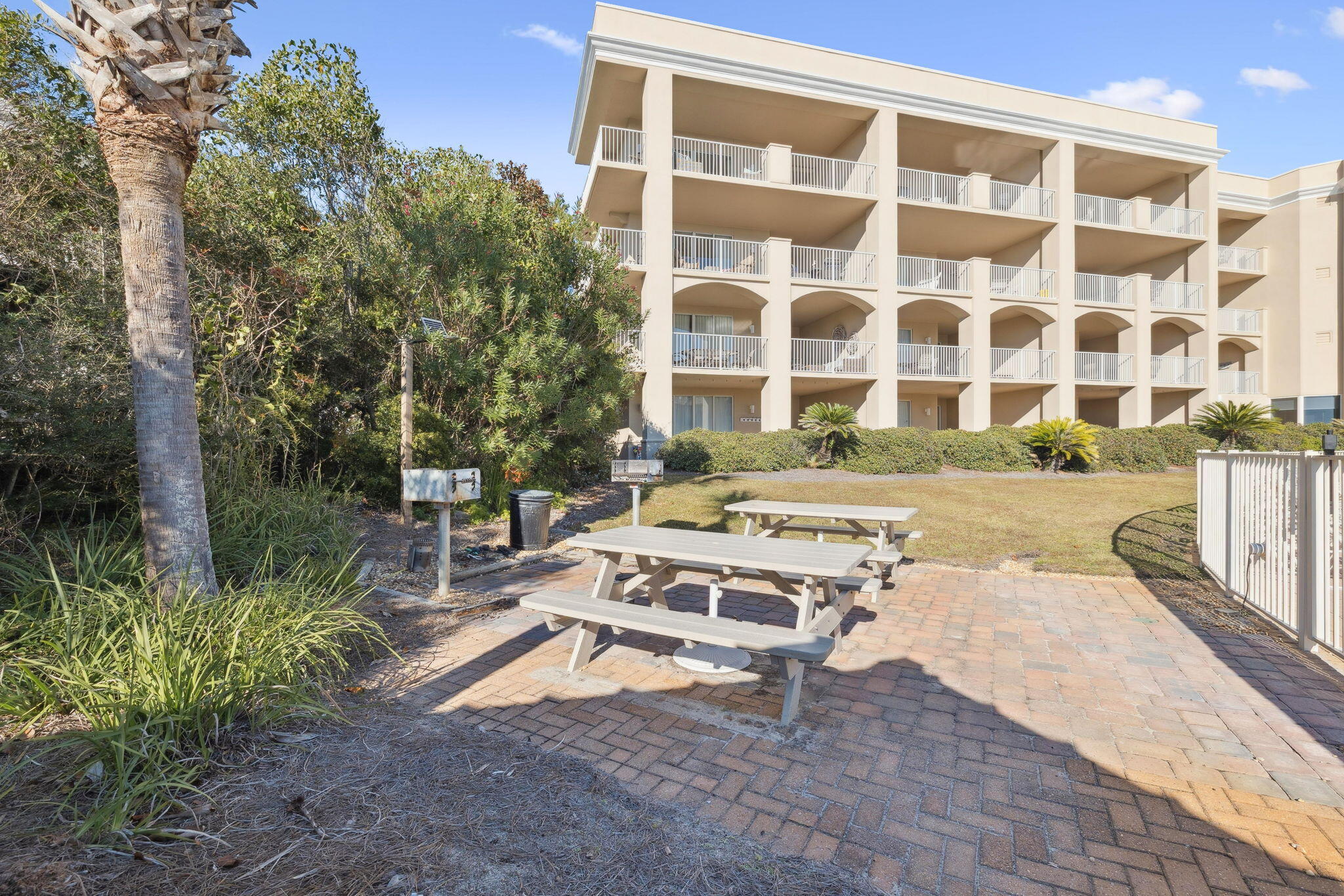 4045 W County Highway 30A UNIT 108