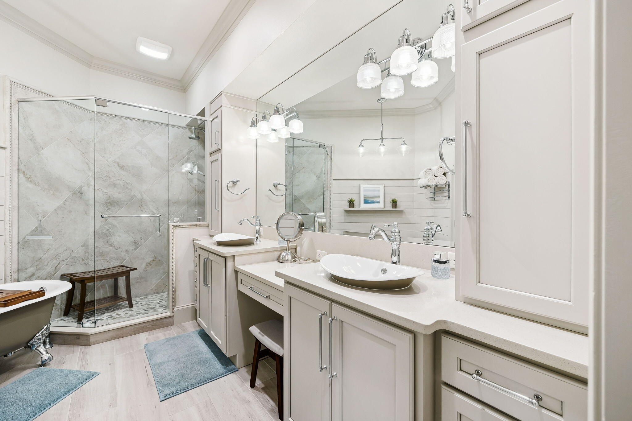 5290 Tivoli Drive 5290