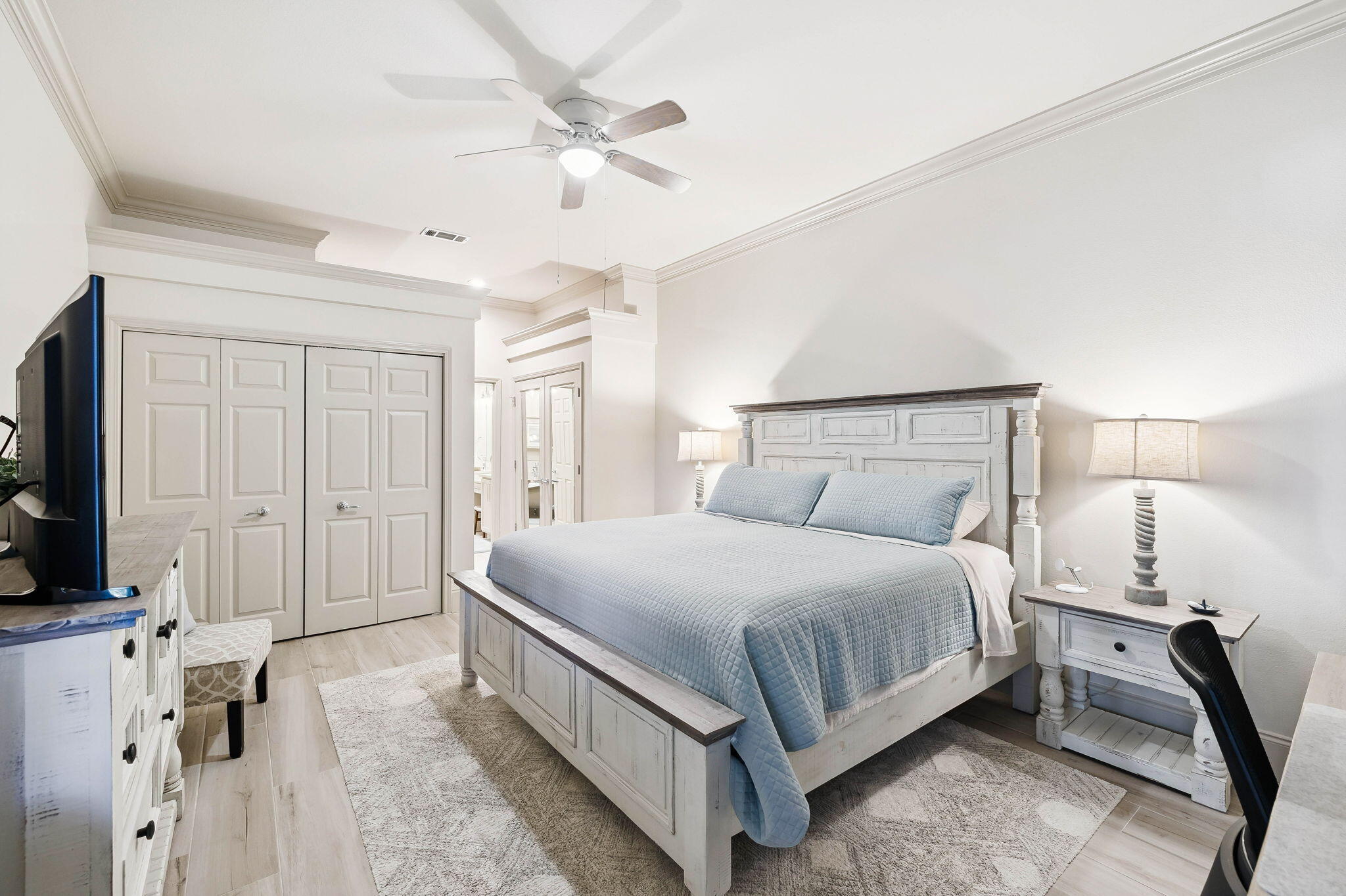 5290 Tivoli Drive 5290