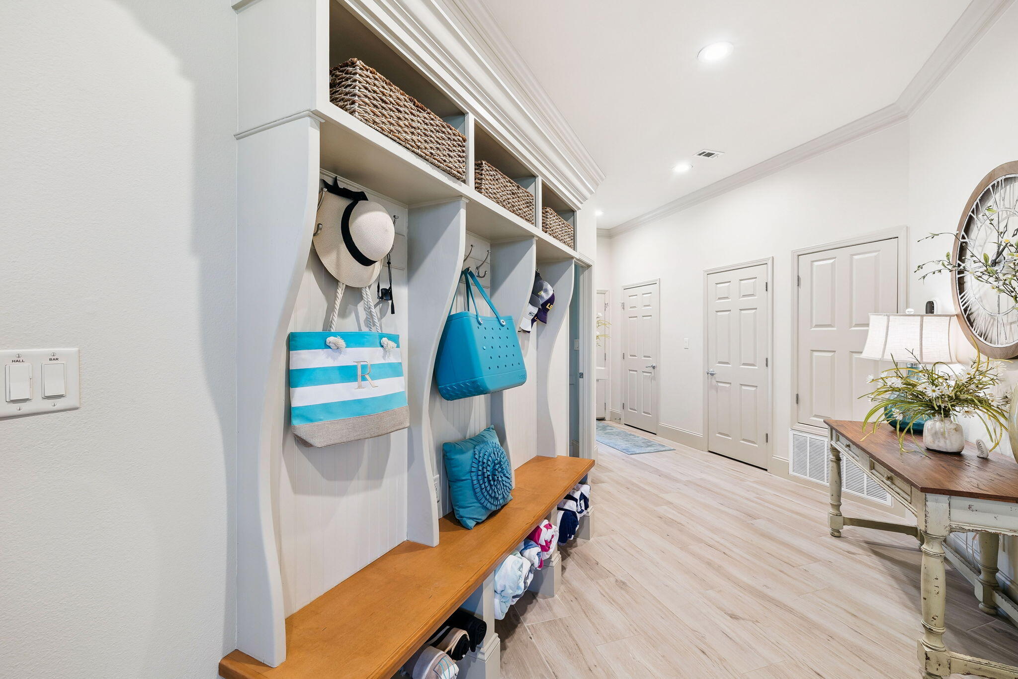 5290 Tivoli Drive 5290