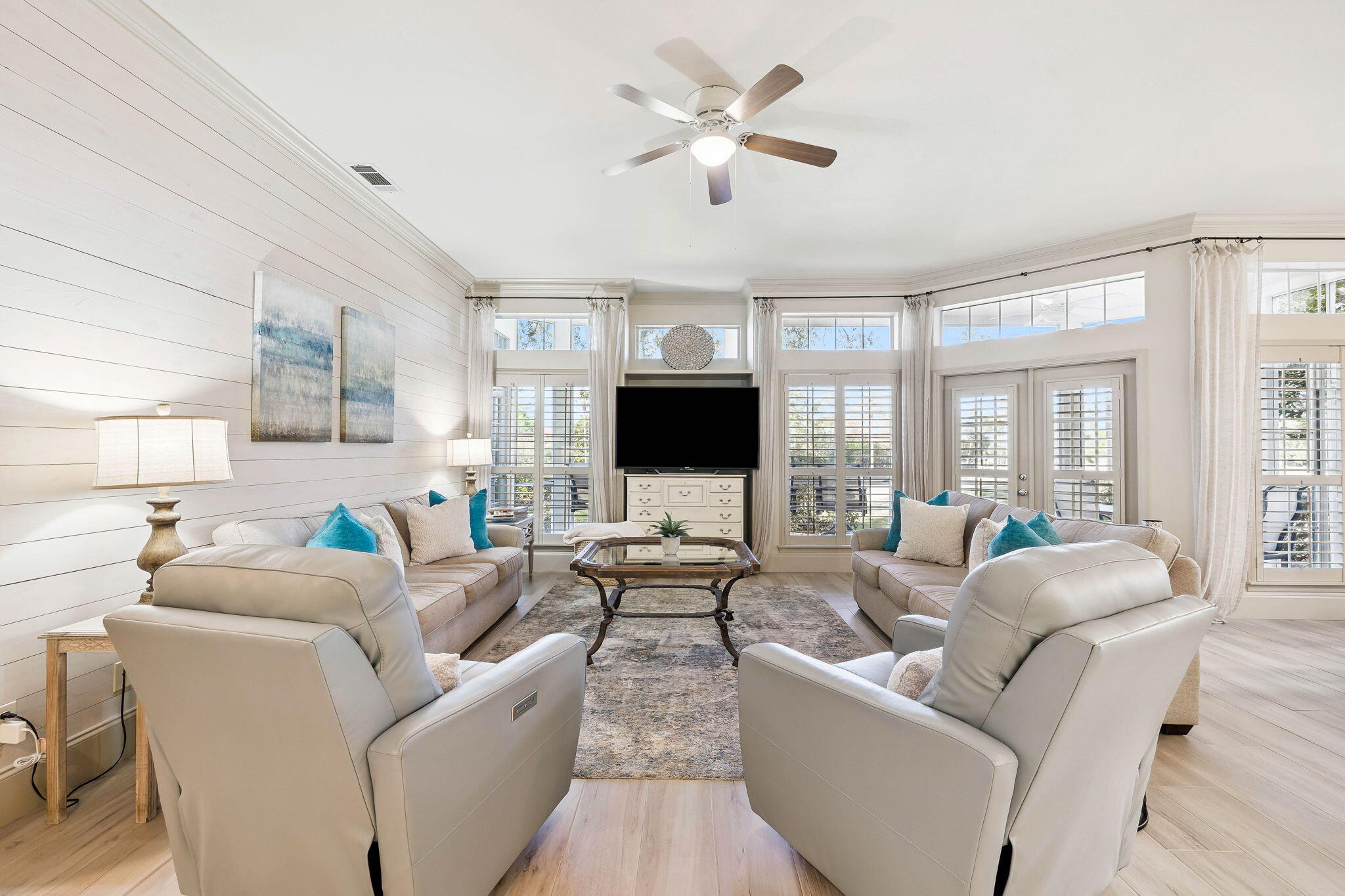 5290 Tivoli Drive 5290