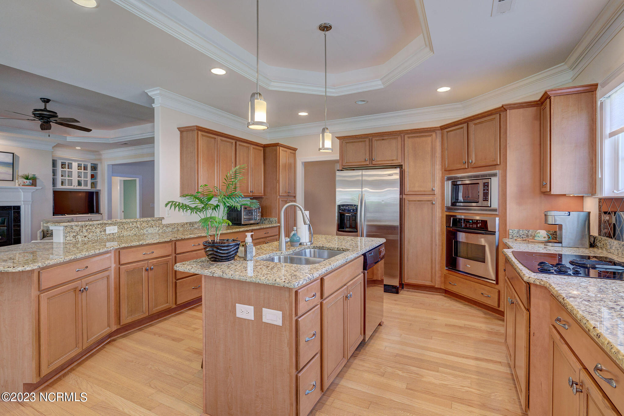 1027 Leesburg Drive