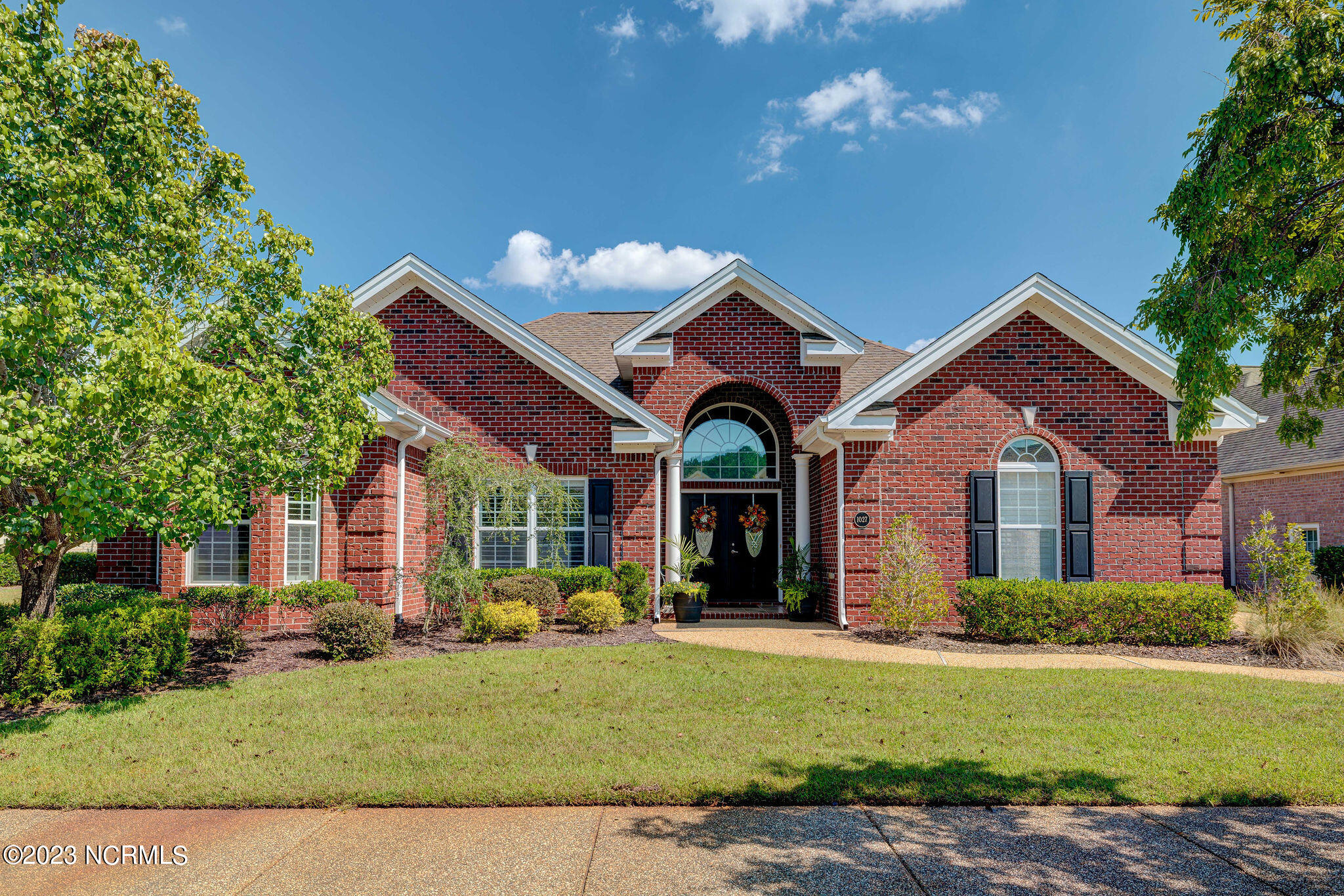 1027 Leesburg Drive
