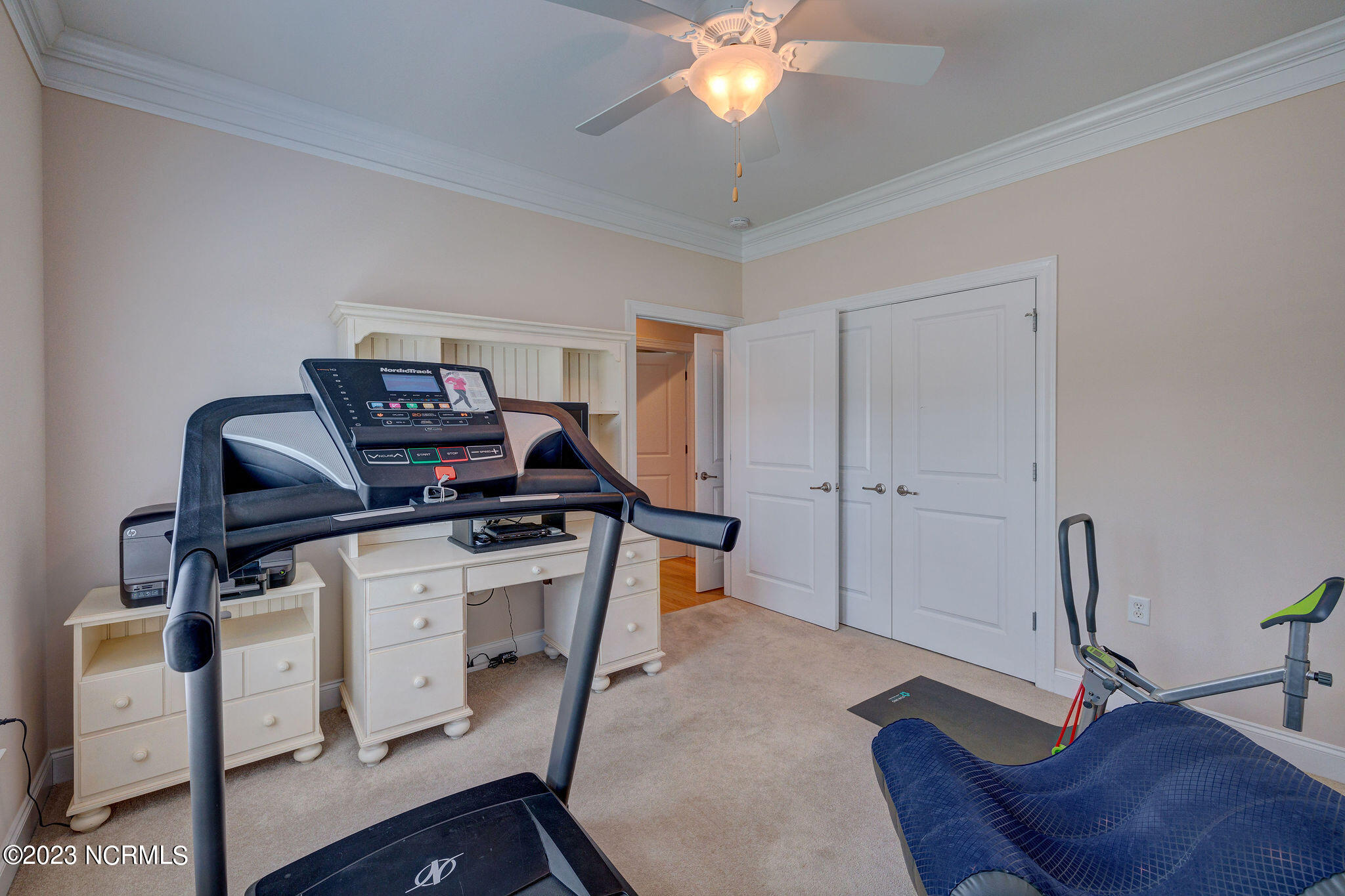 1027 Leesburg Drive
