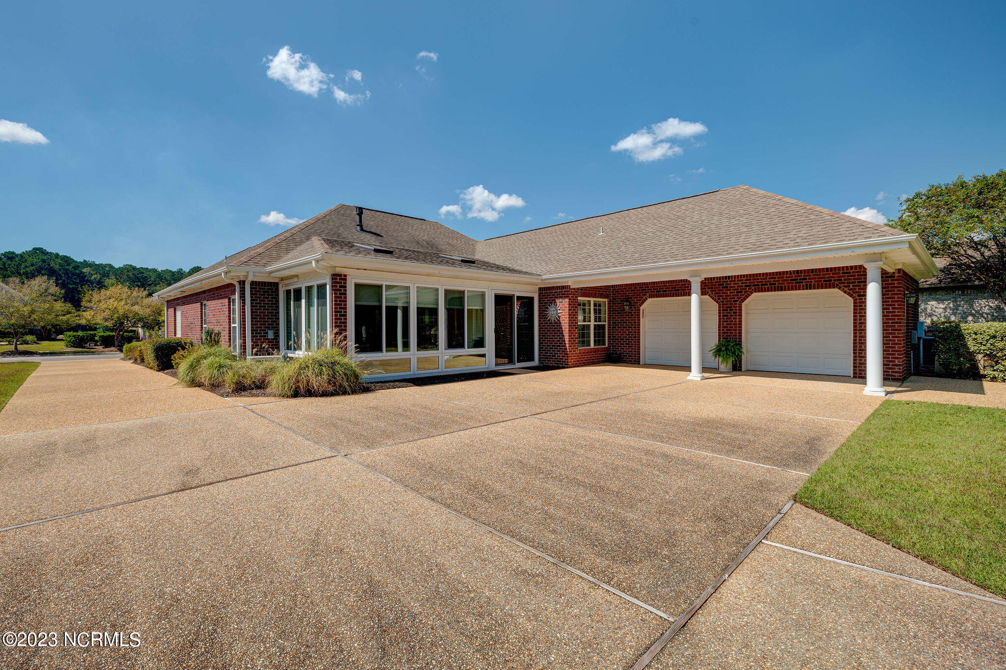 1027 Leesburg Drive