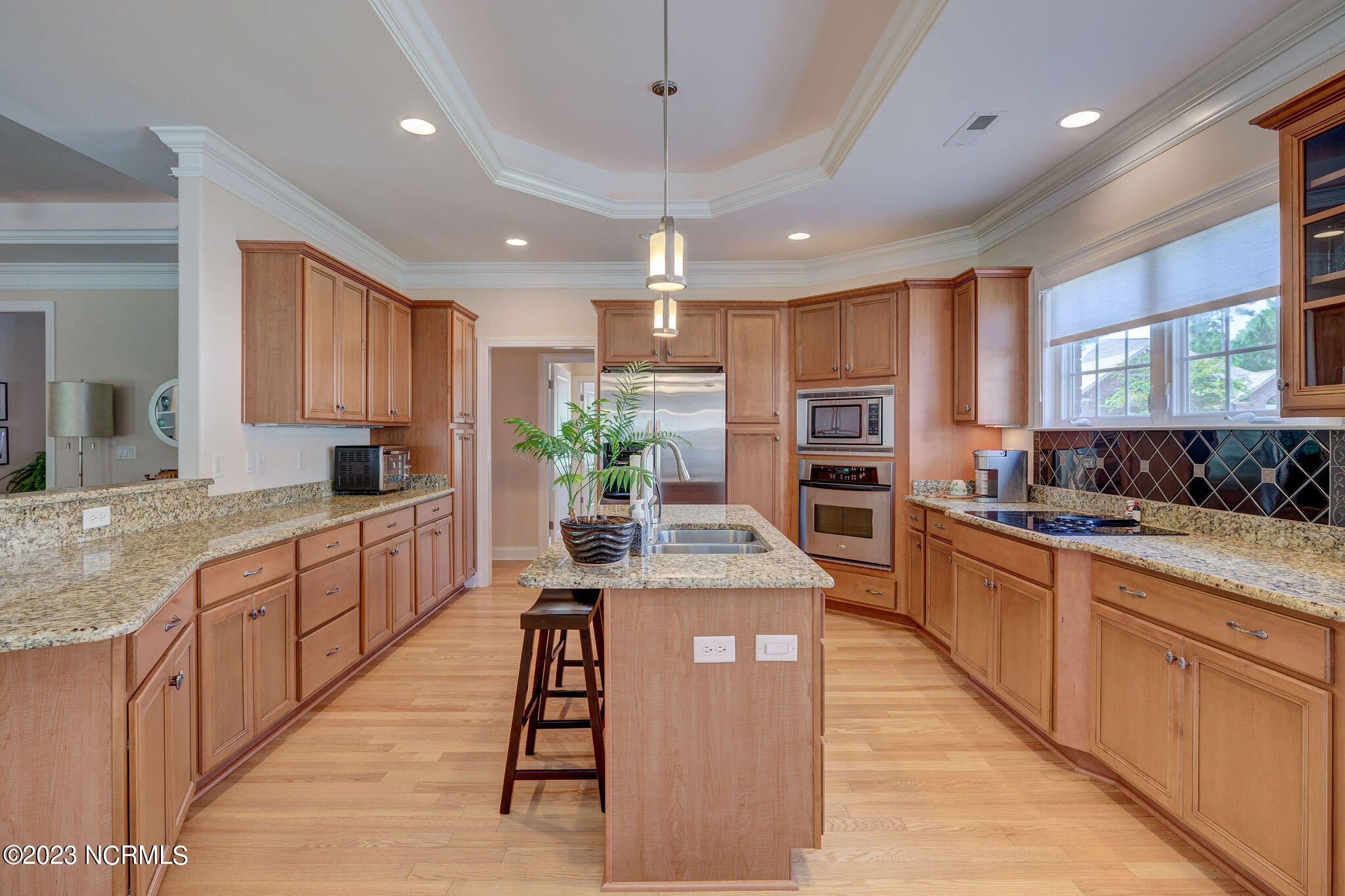 1027 Leesburg Drive