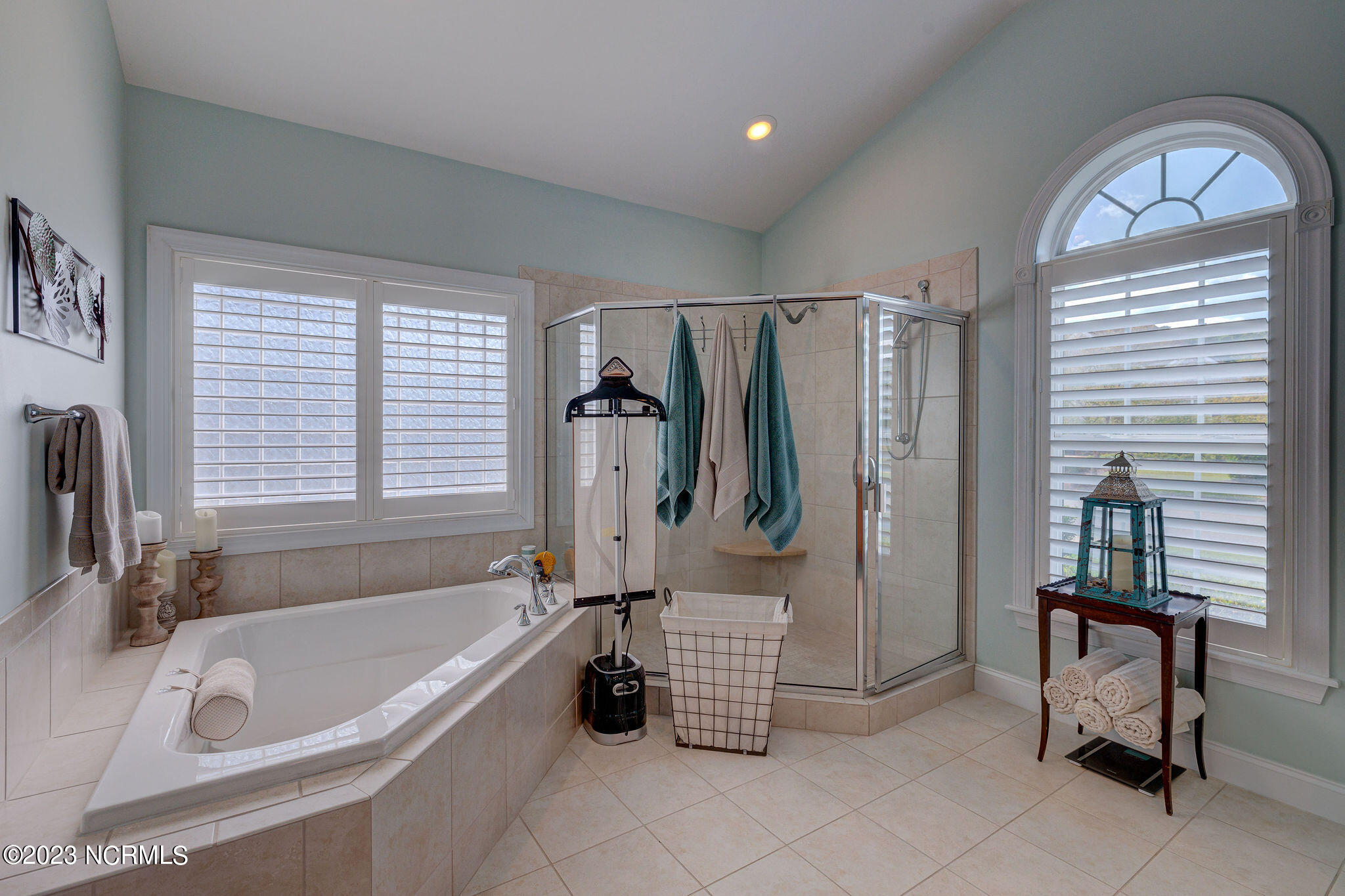 1027 Leesburg Drive