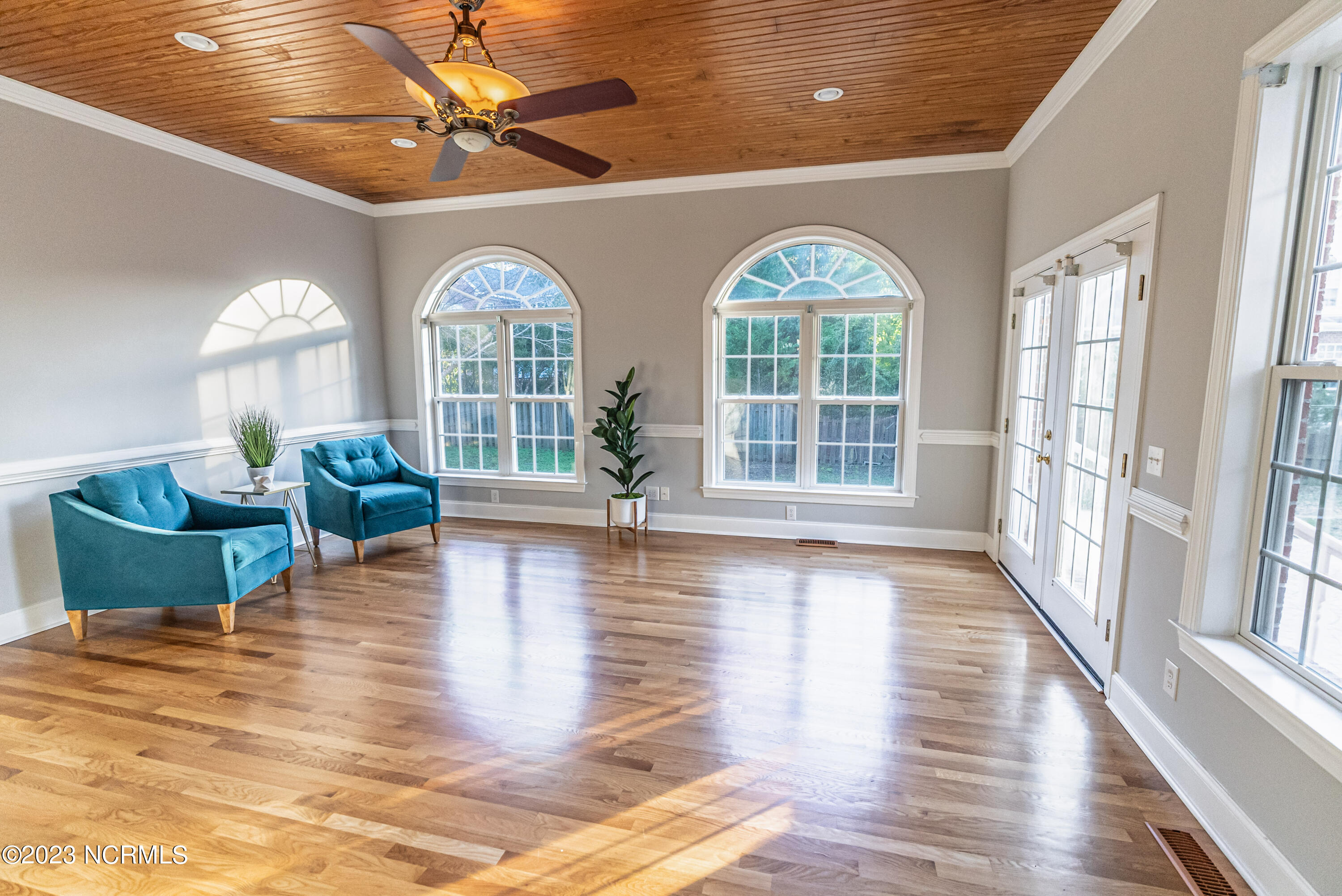 5032 Crown Point Lane