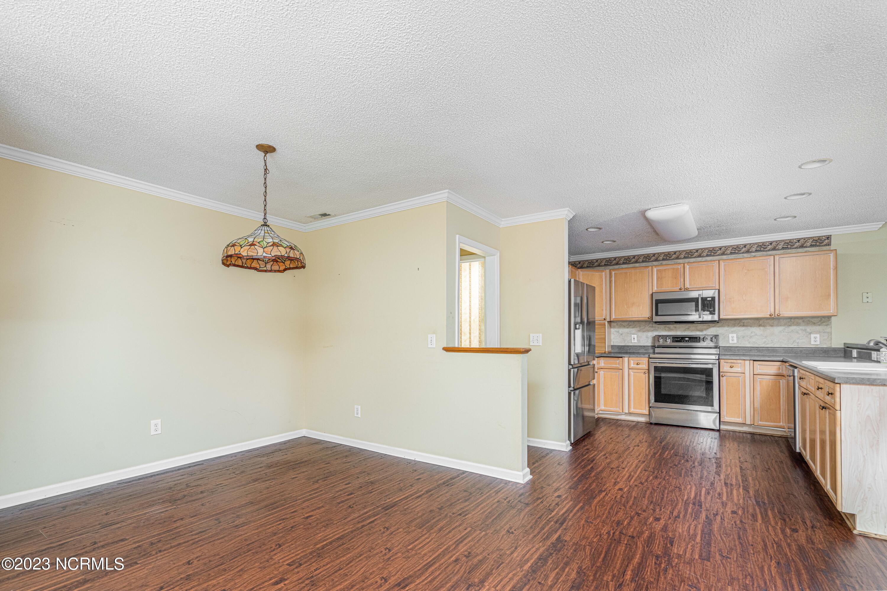 345 Harlandale Drive