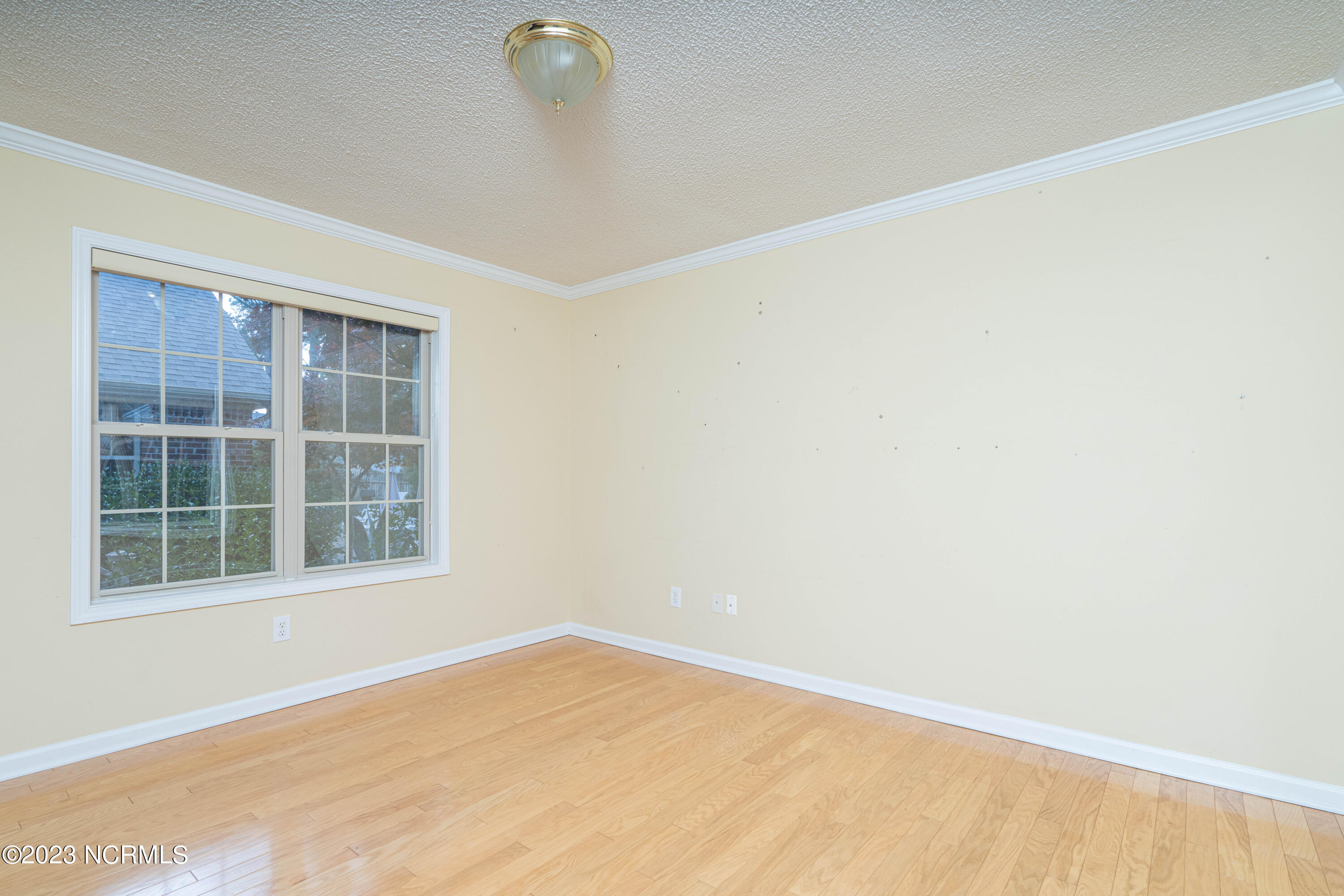 345 Harlandale Drive