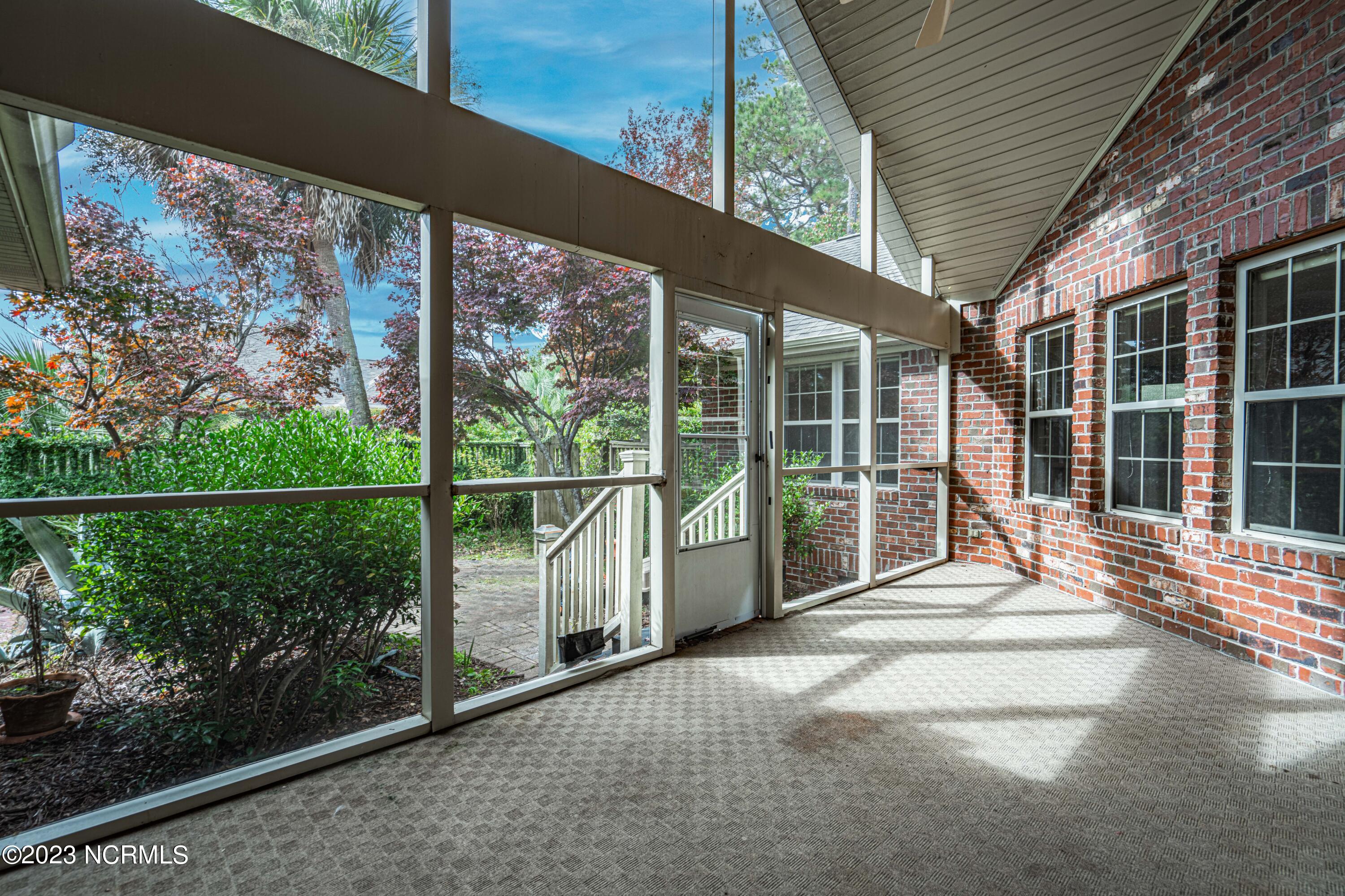 345 Harlandale Drive