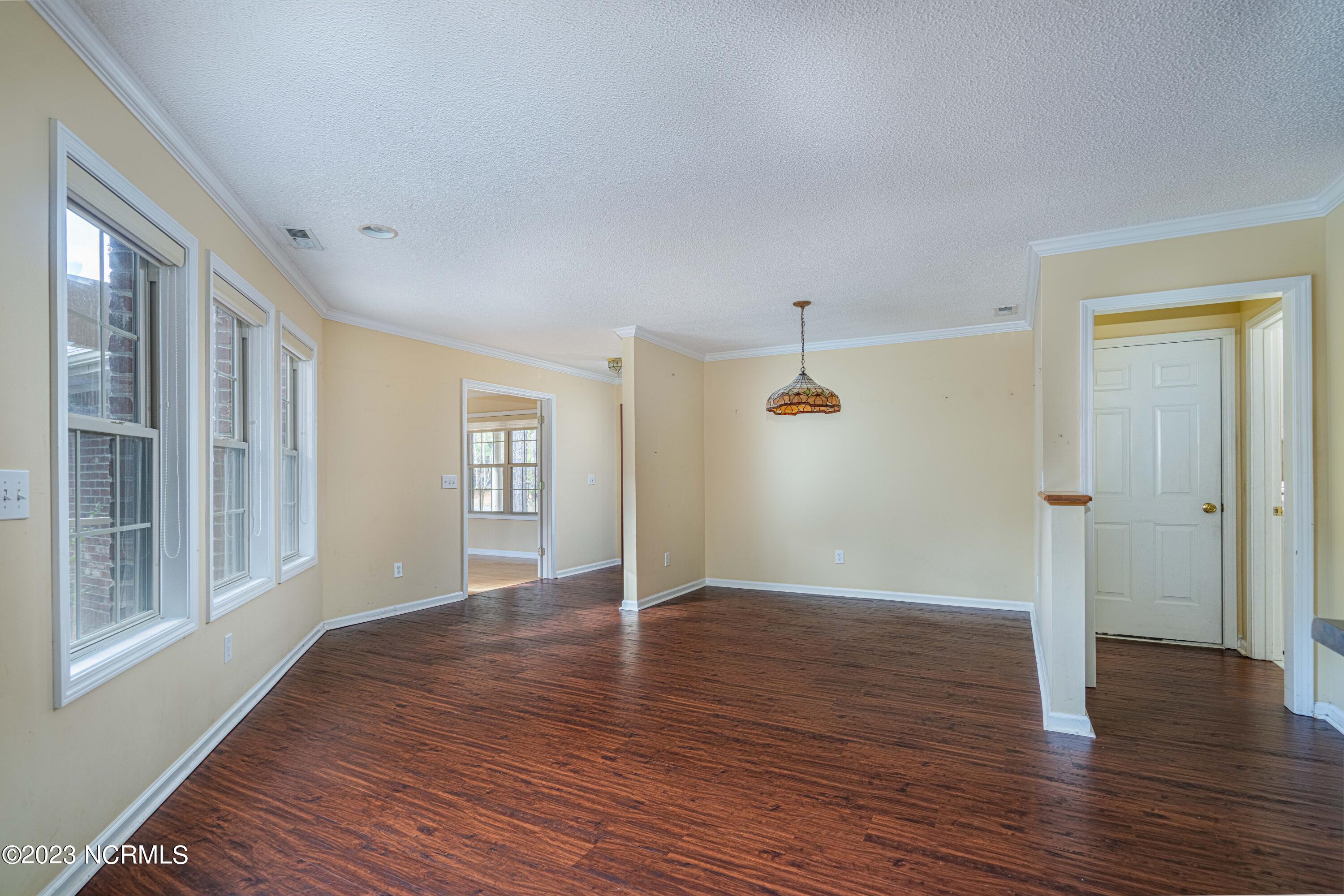 345 Harlandale Drive
