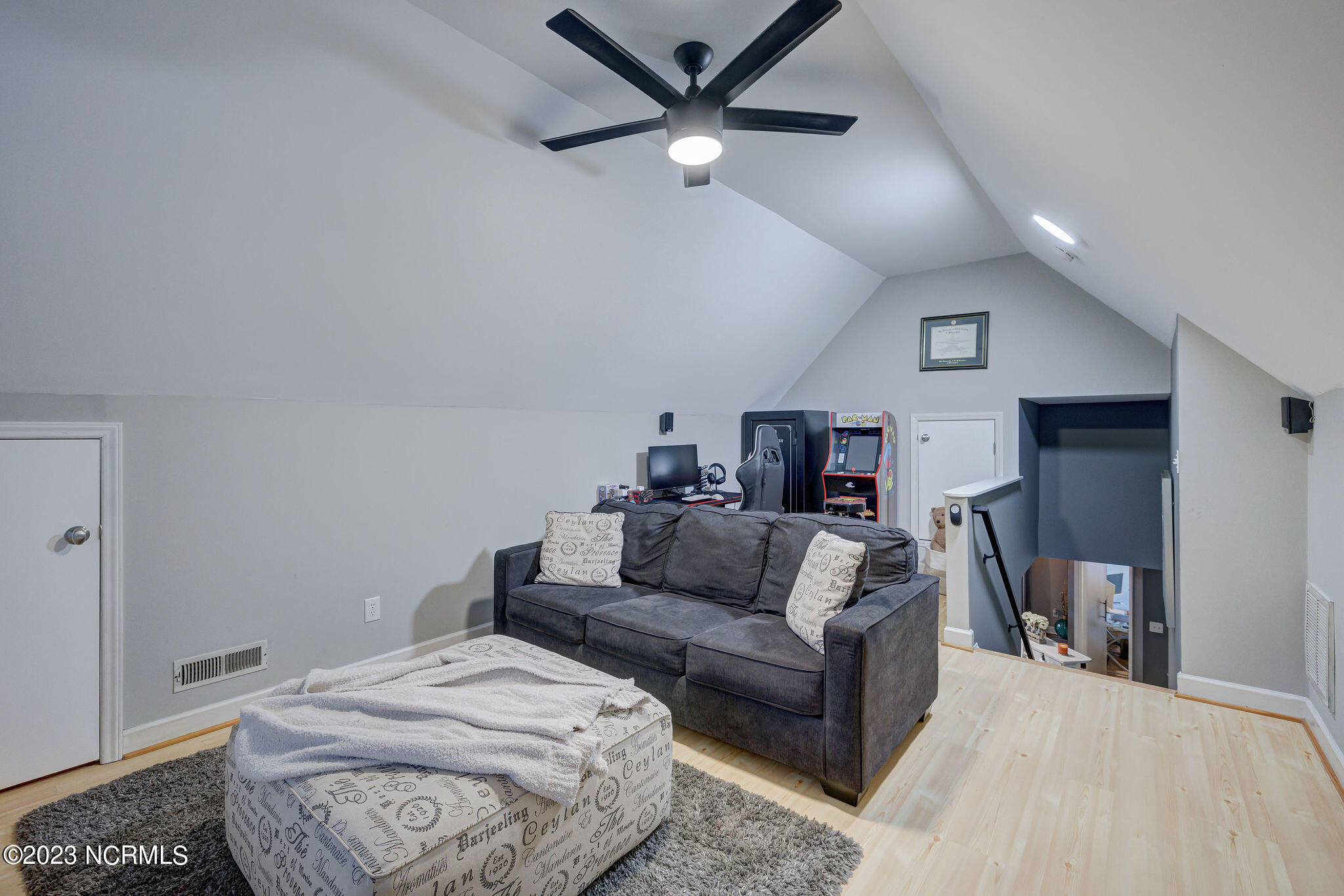 4322 Scotland Lane