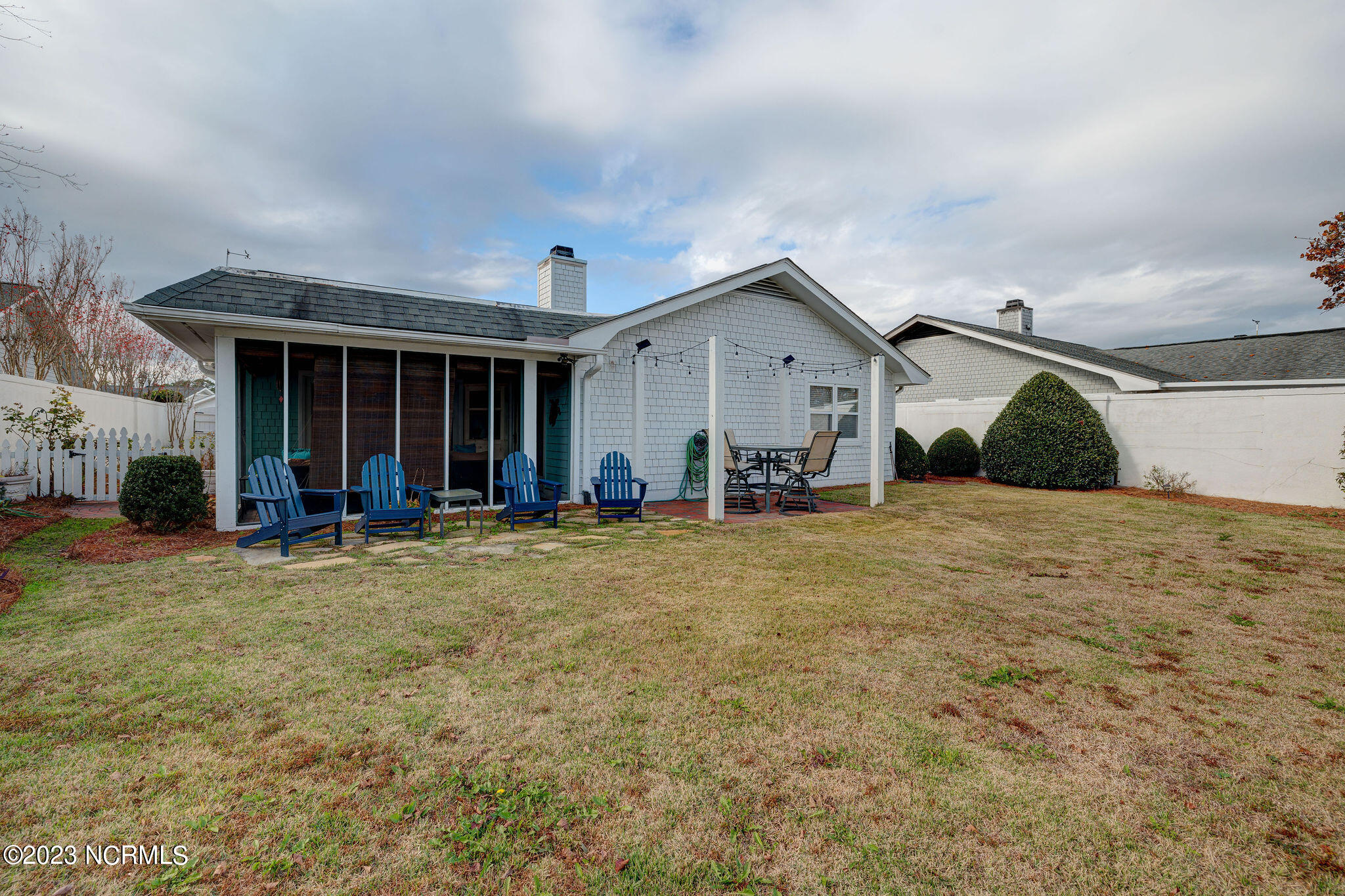 1211 Clipper Lane