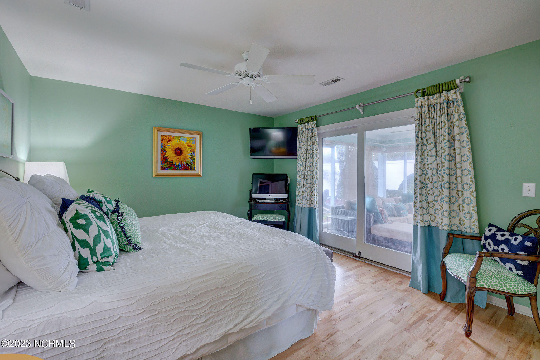 1211 Clipper Lane