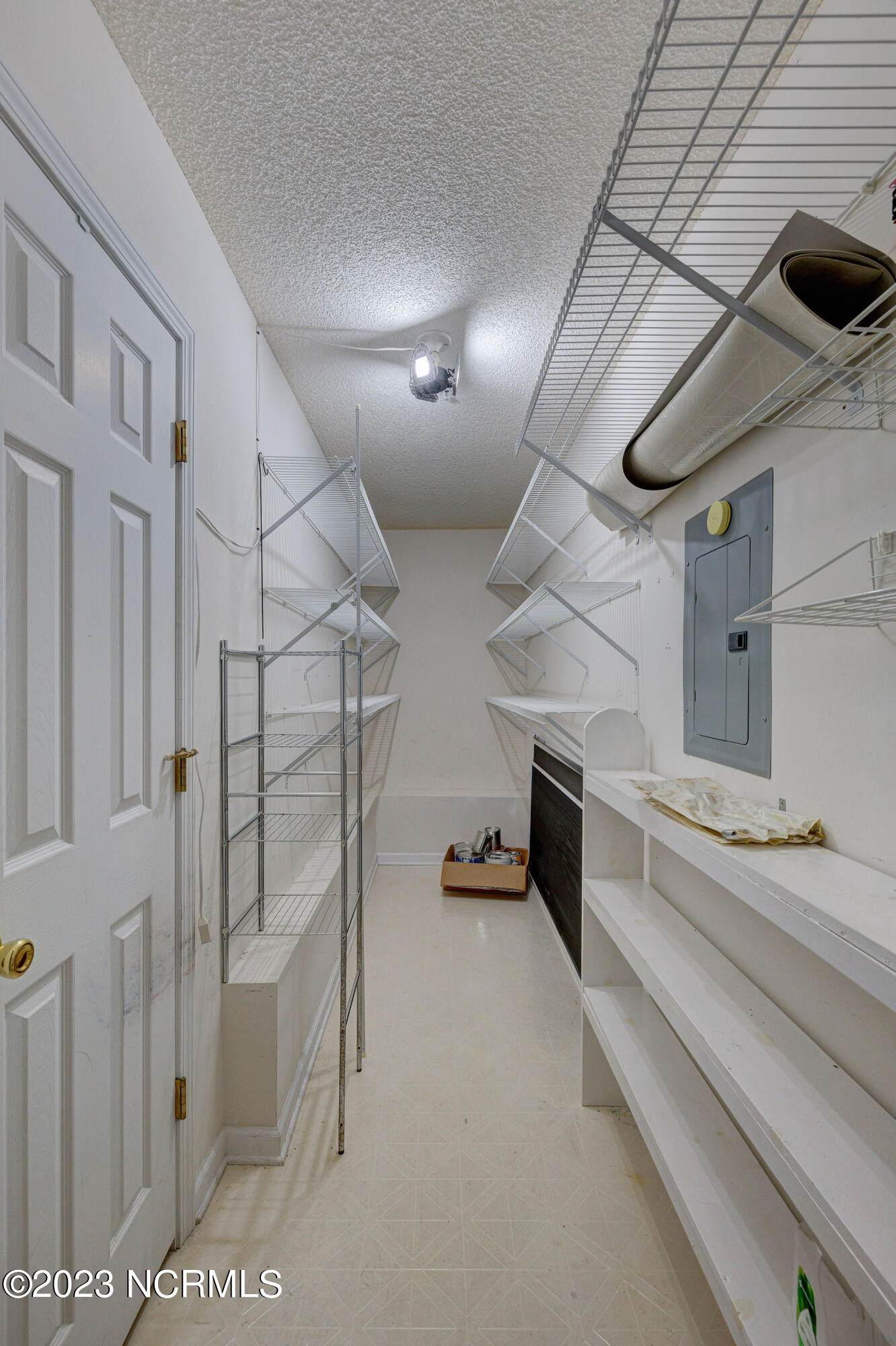 1402 Willoughby Park Court 1