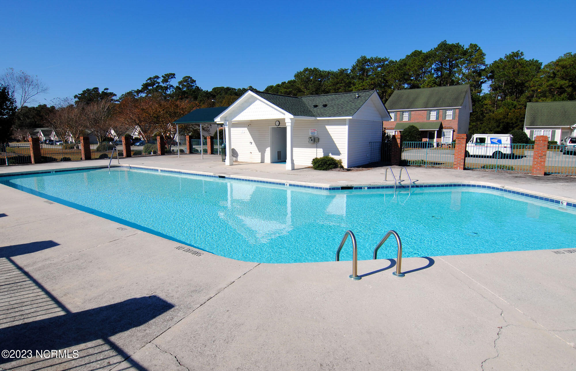 1402 Willoughby Park Court 1