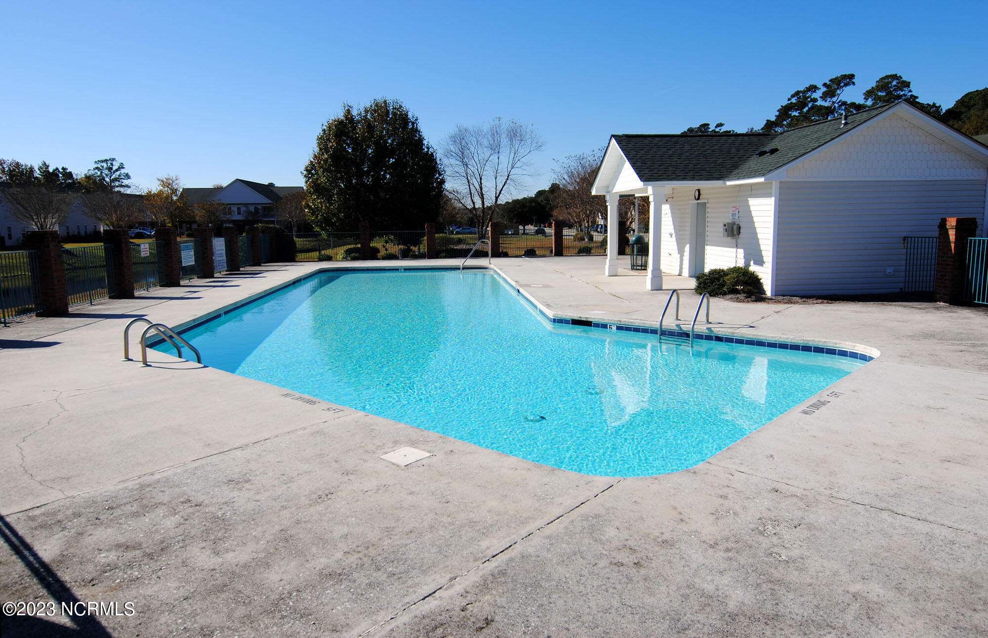 1402 Willoughby Park Court 1