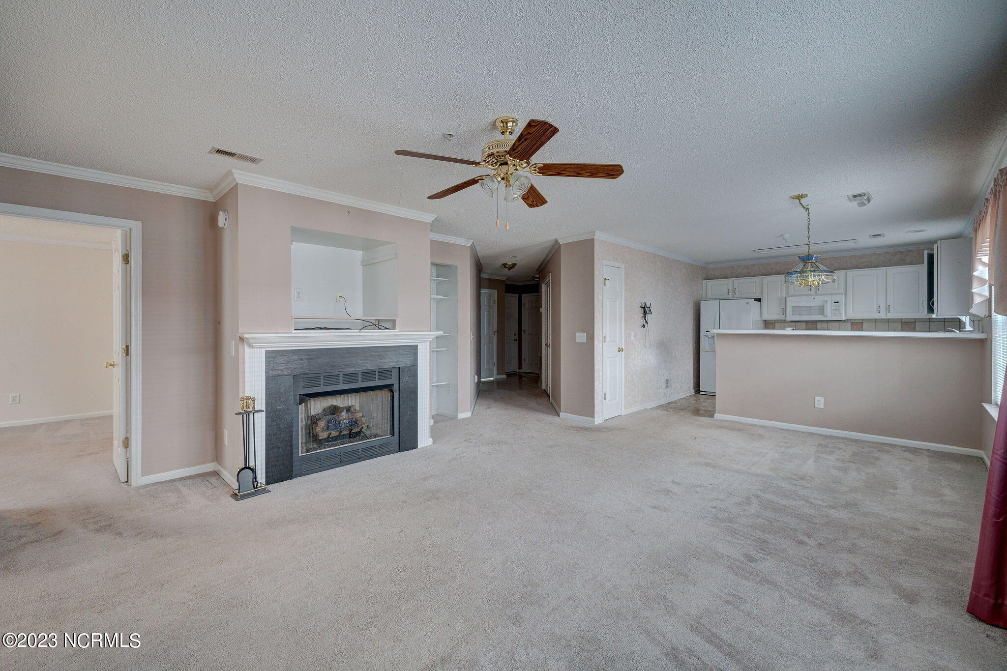 1402 Willoughby Park Court 1