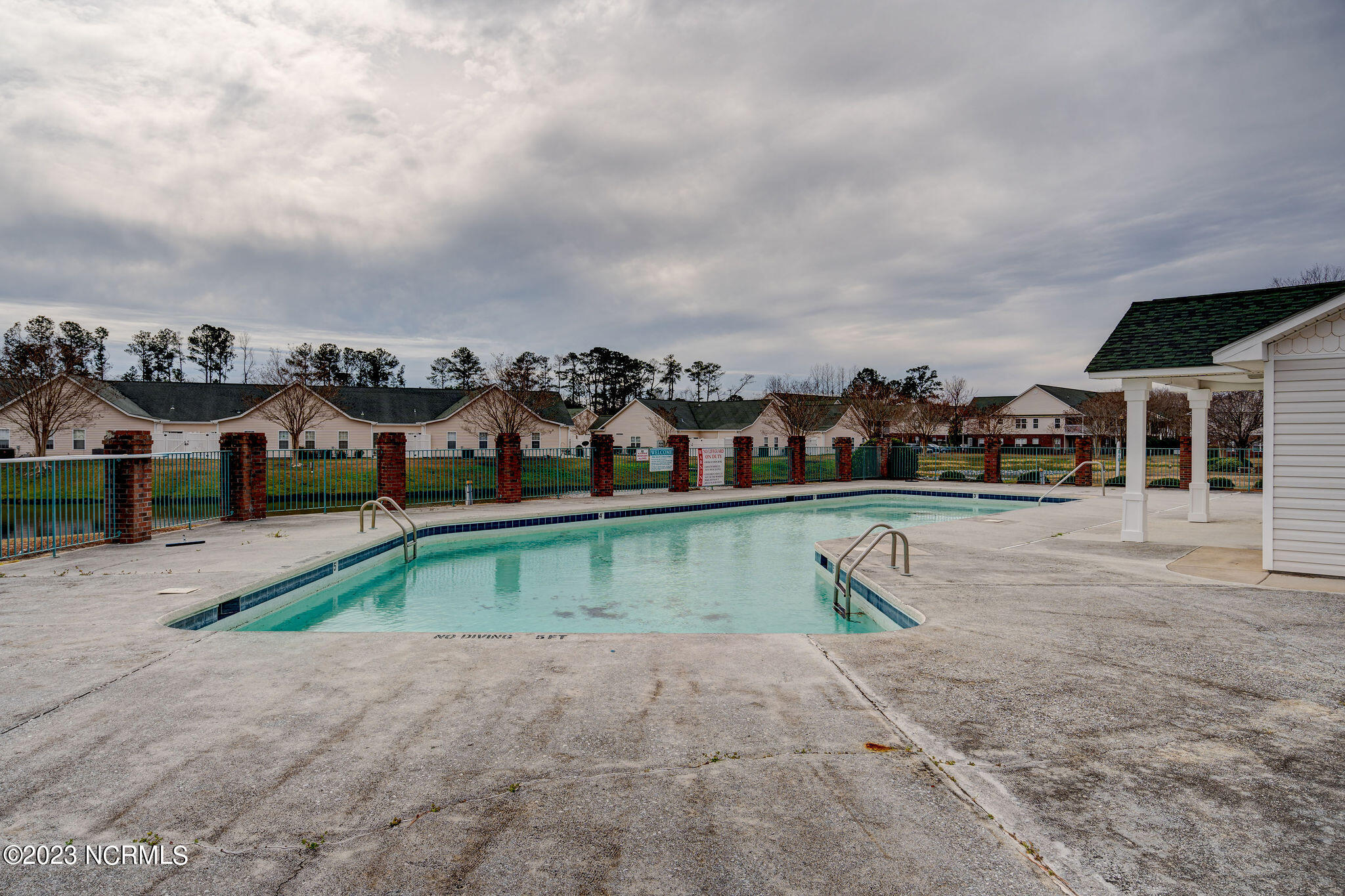 1402 Willoughby Park Court 1