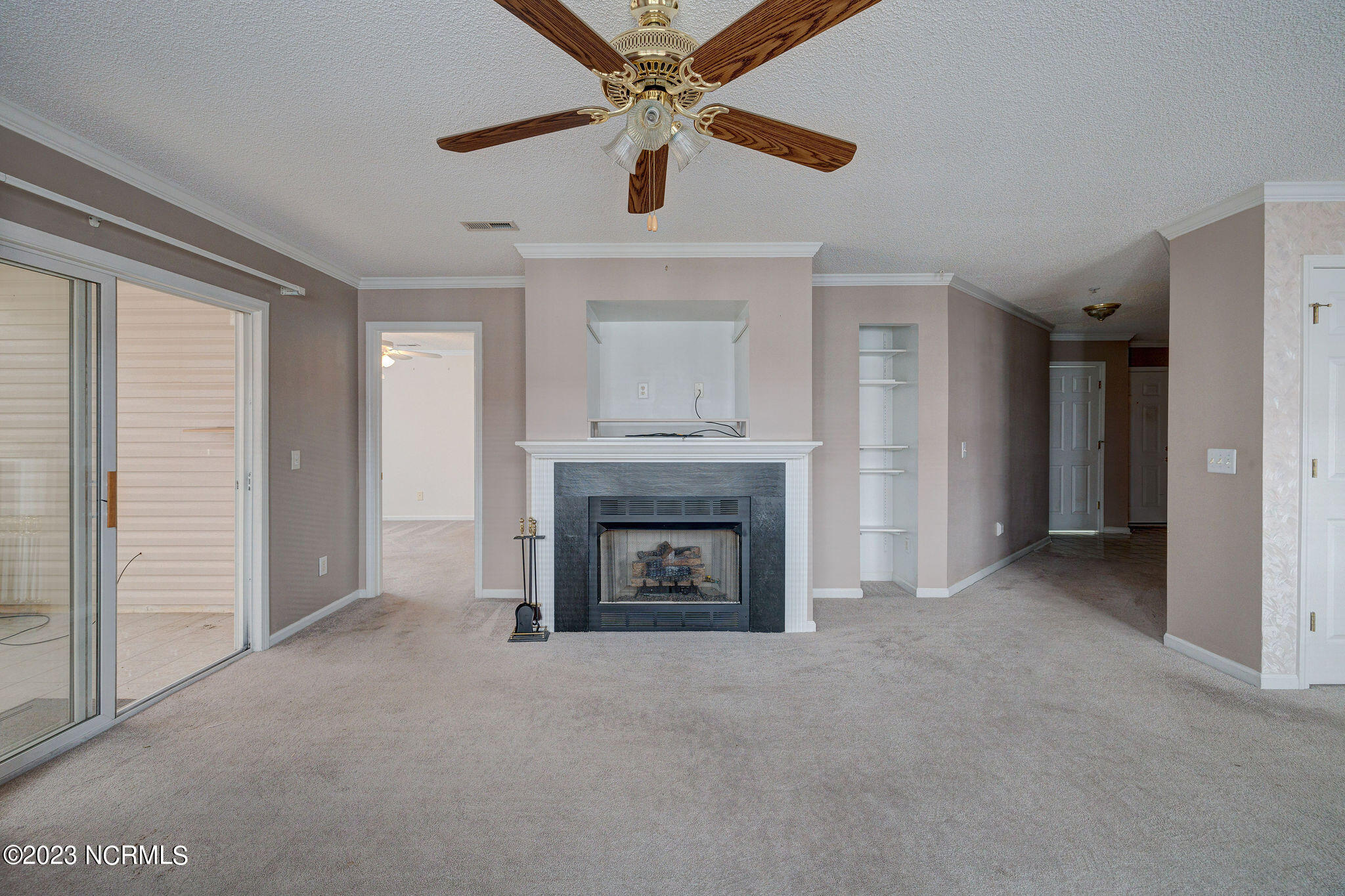 1402 Willoughby Park Court 1