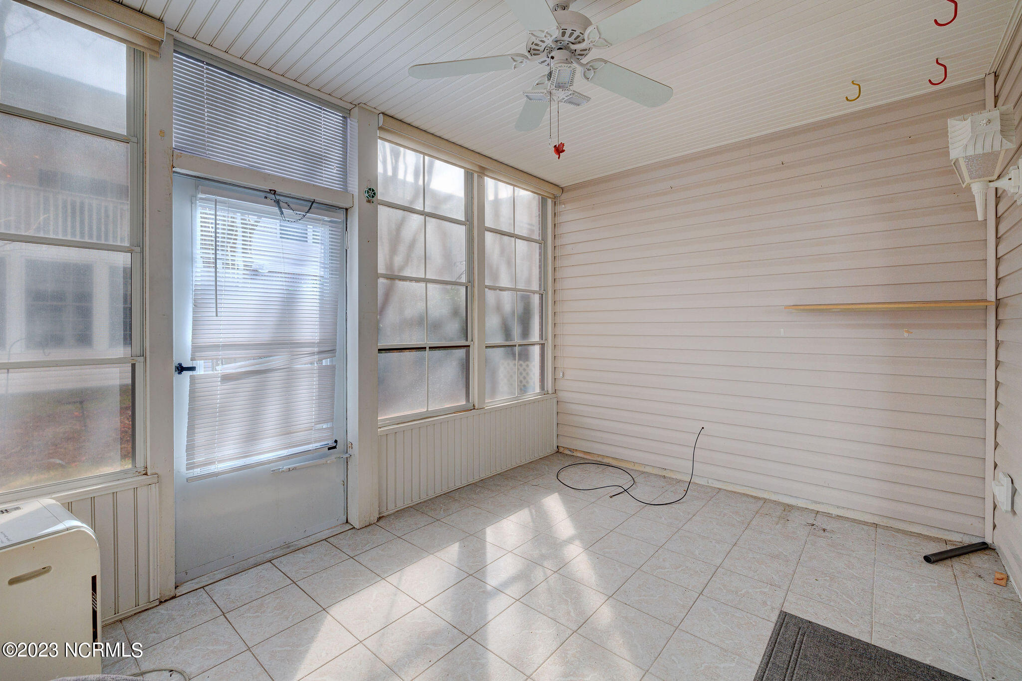 1402 Willoughby Park Court 1