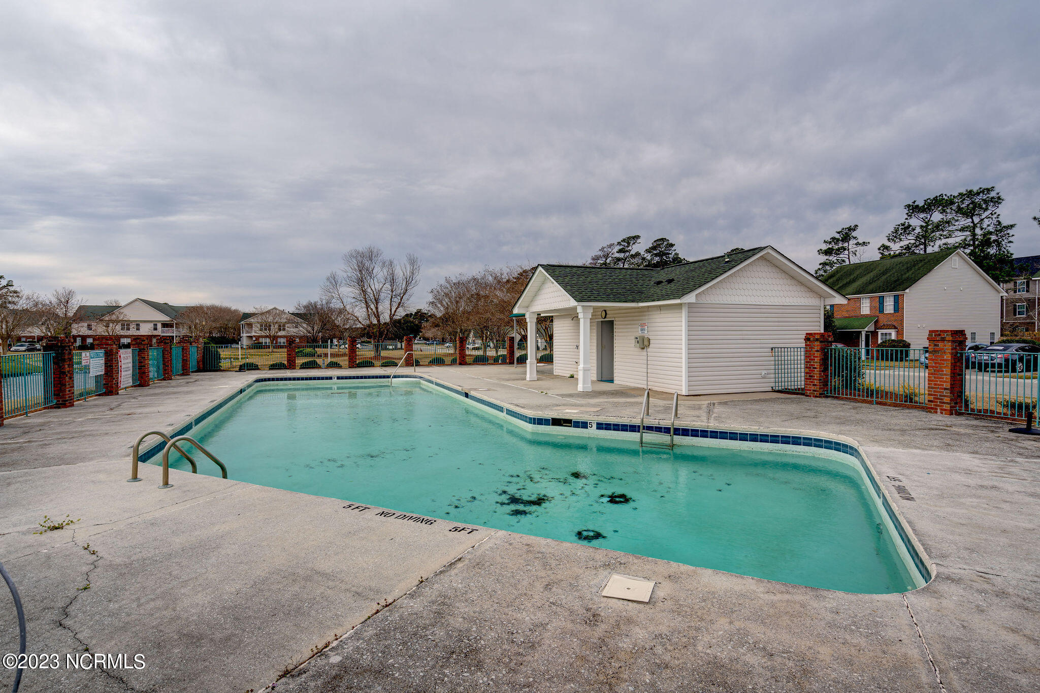 1402 Willoughby Park Court 1