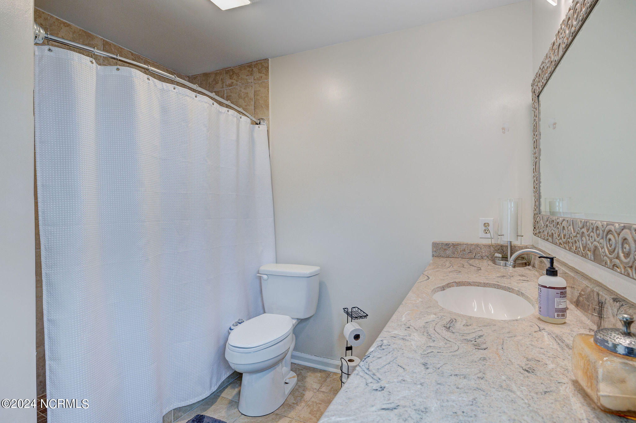4708 Weybridge Lane