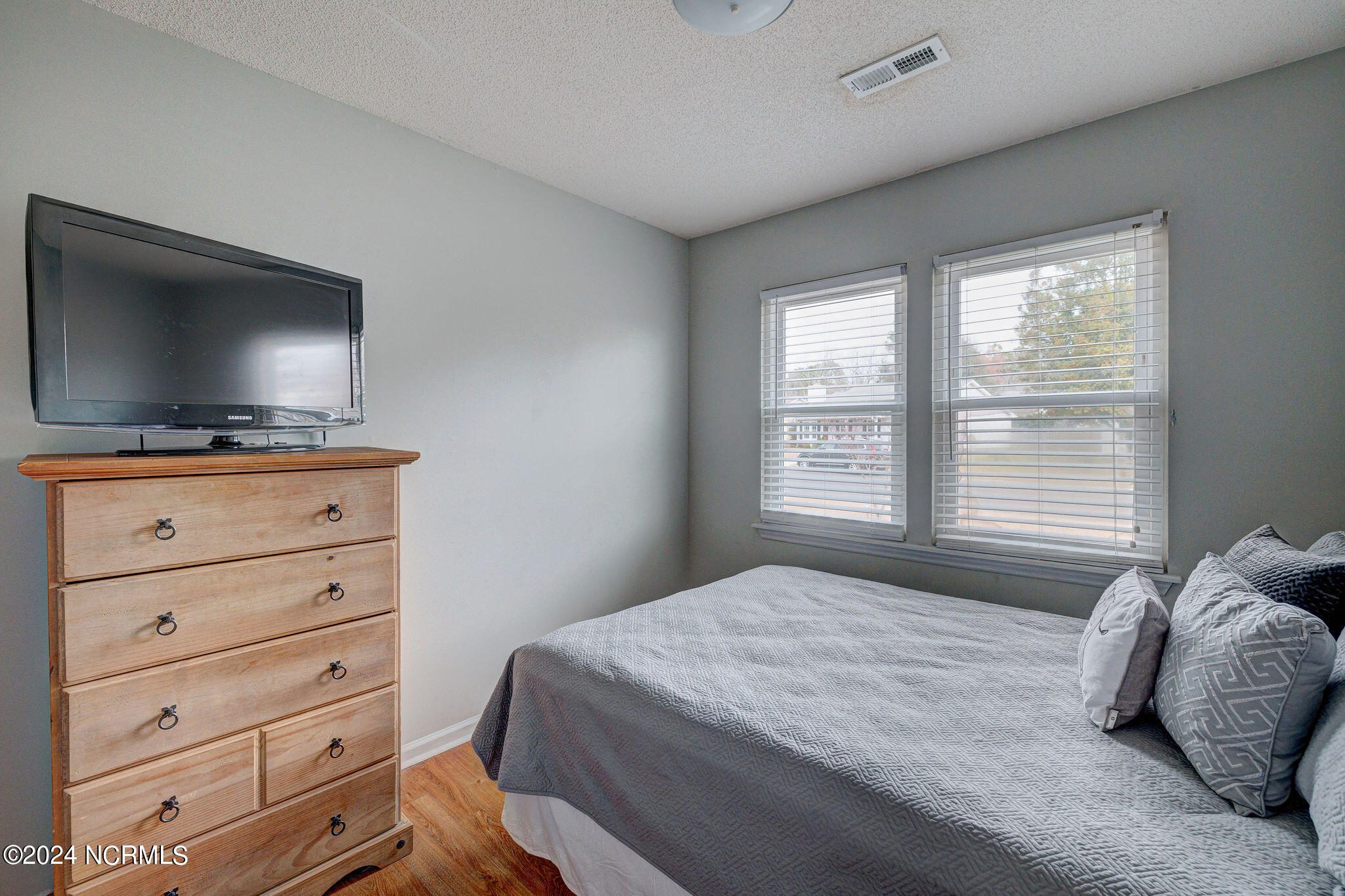 4708 Weybridge Lane
