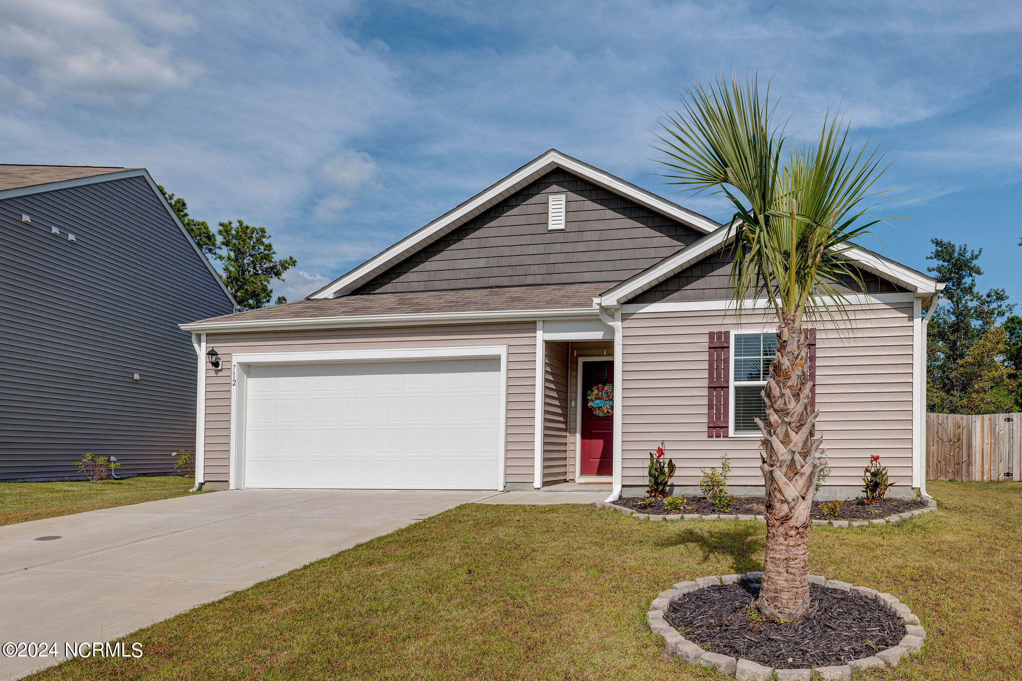 712 Buckeye Road NE