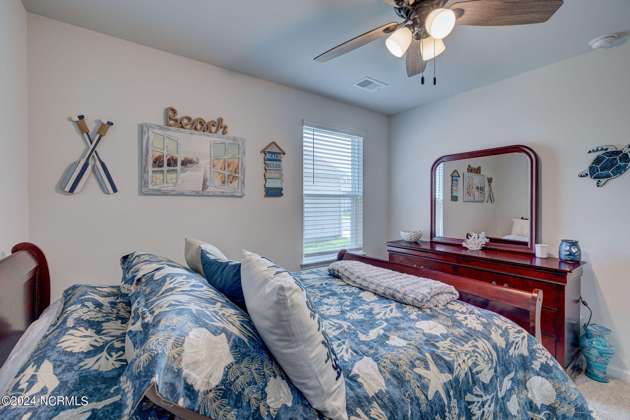 712 Buckeye Road NE