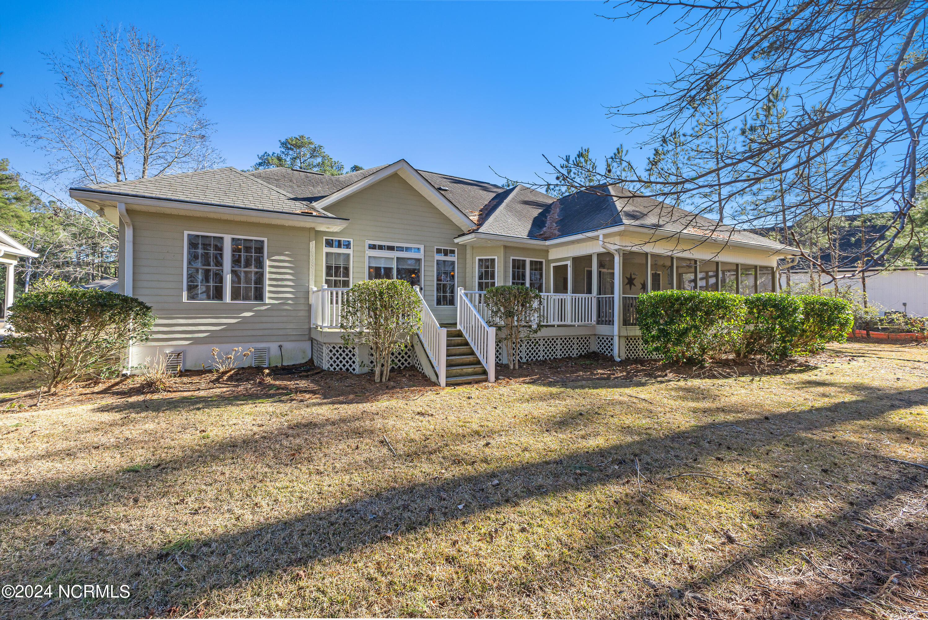 802 Wild Oak Lane NW