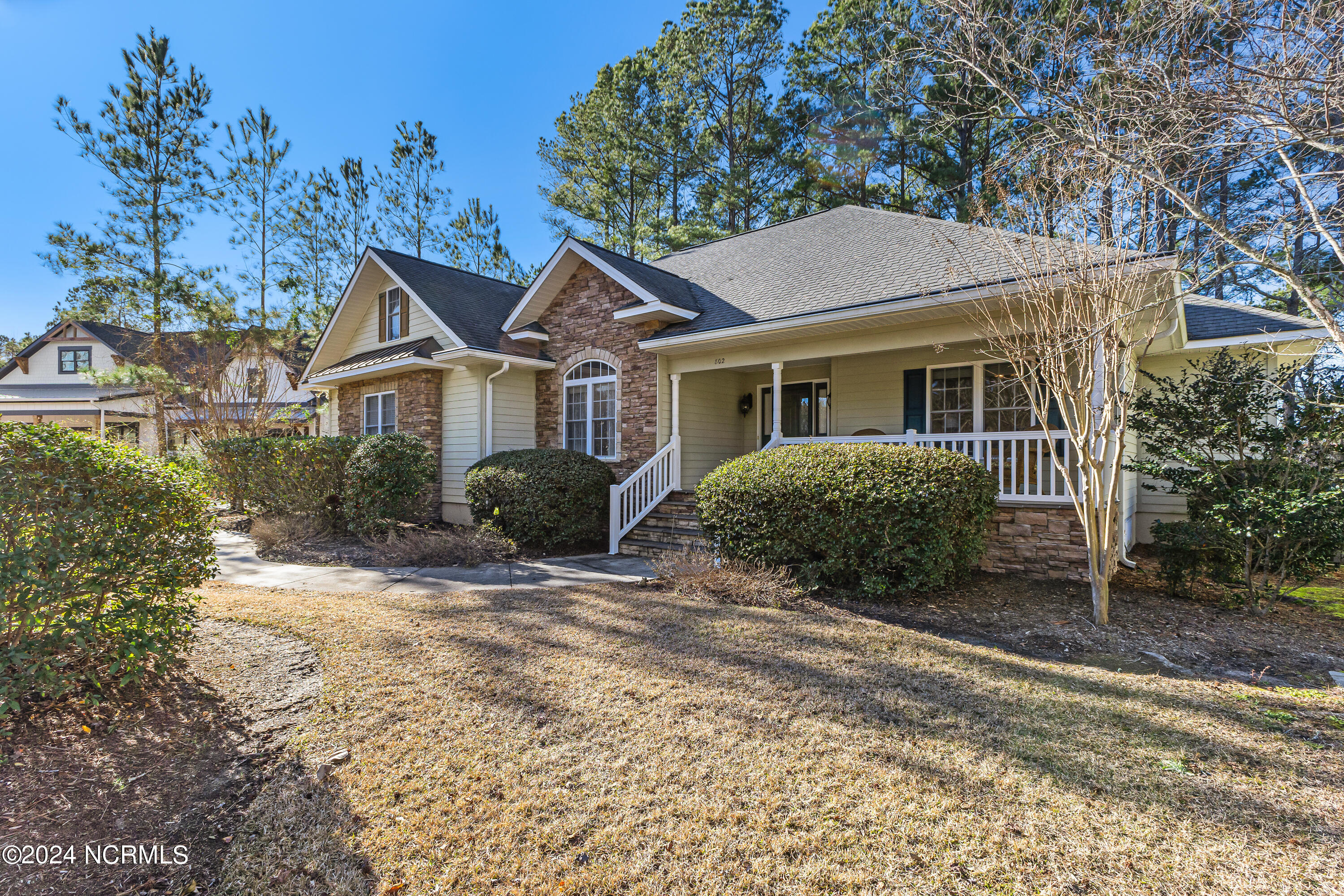 802 Wild Oak Lane NW
