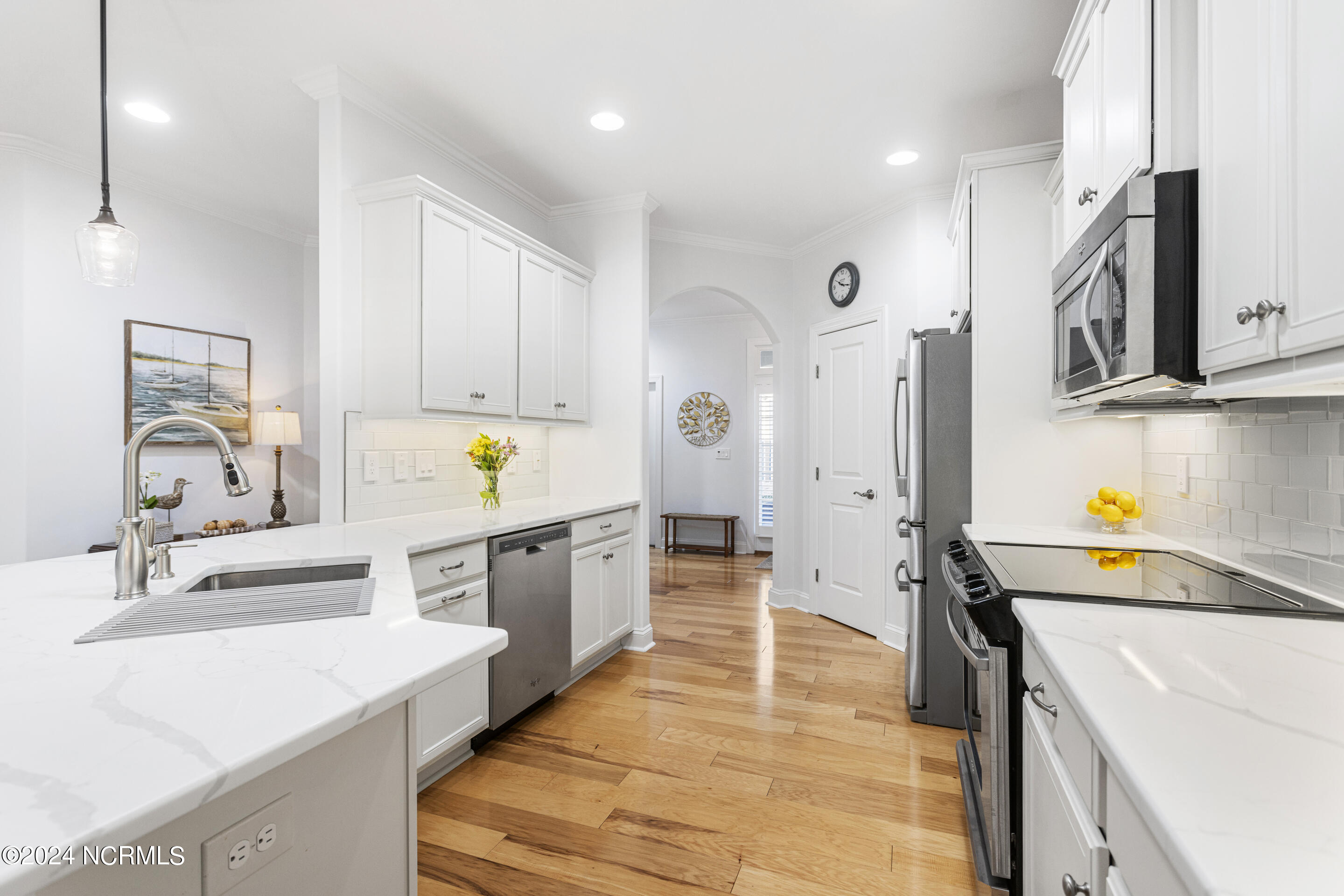 4015 Alastaire Cove