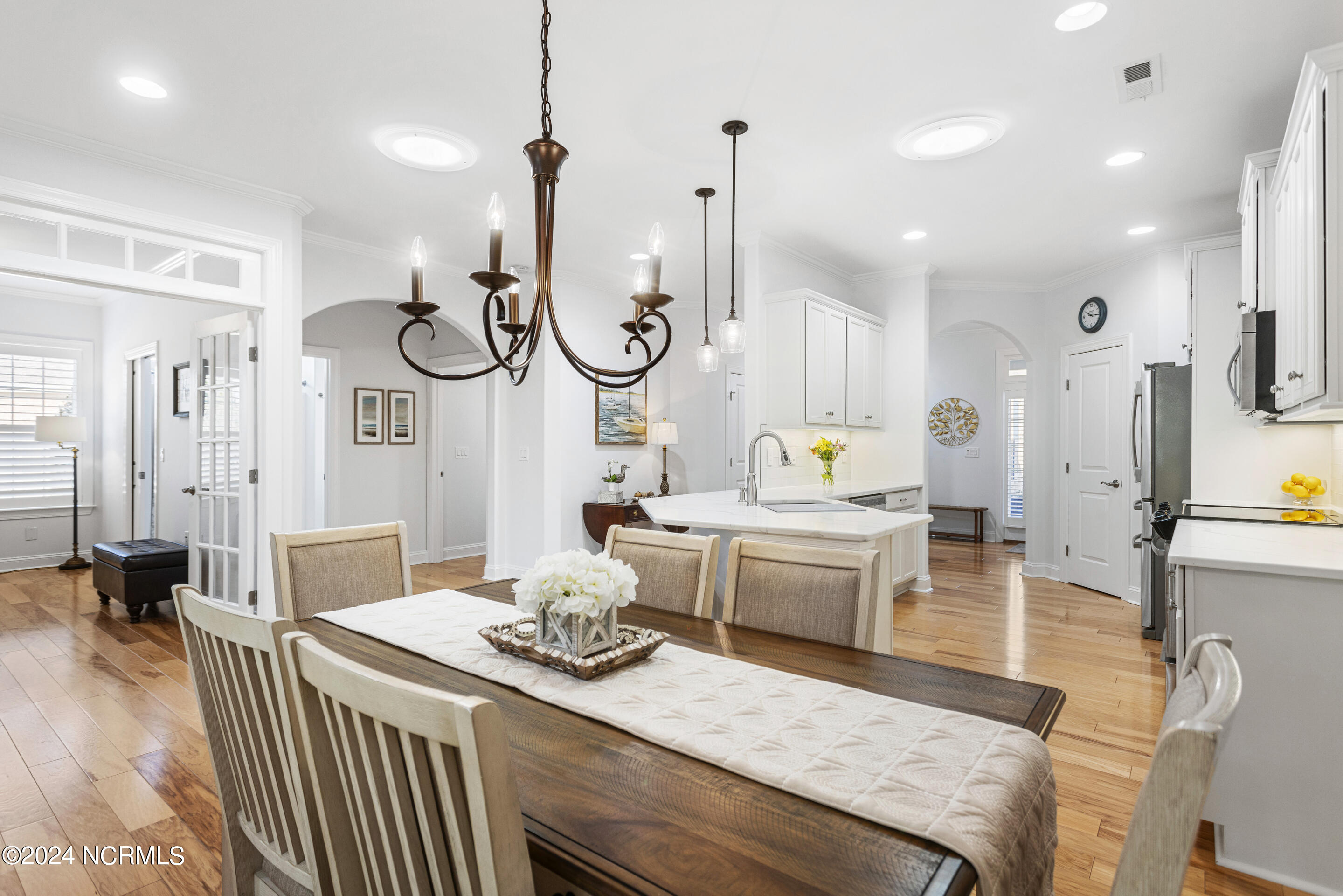 4015 Alastaire Cove