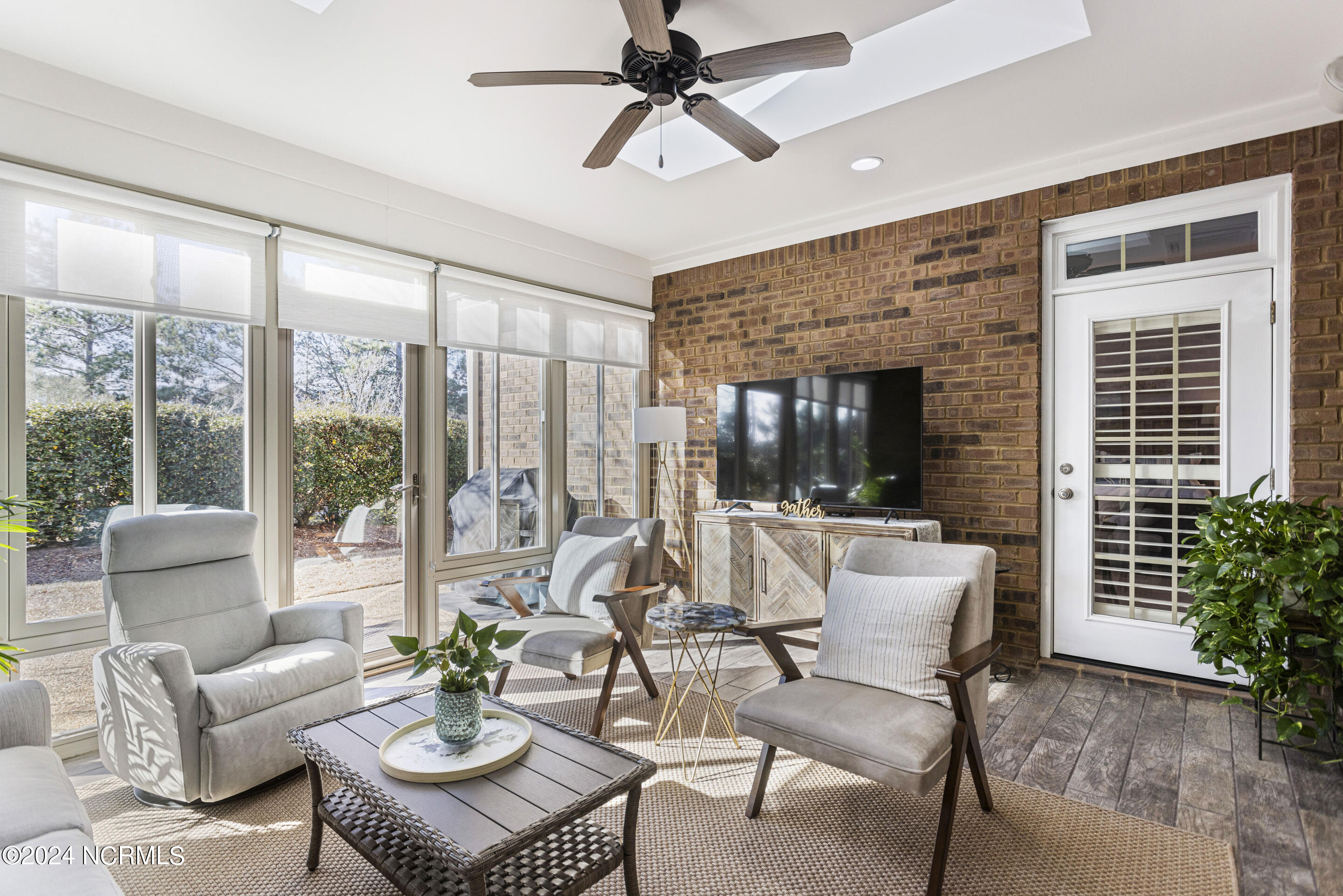4015 Alastaire Cove