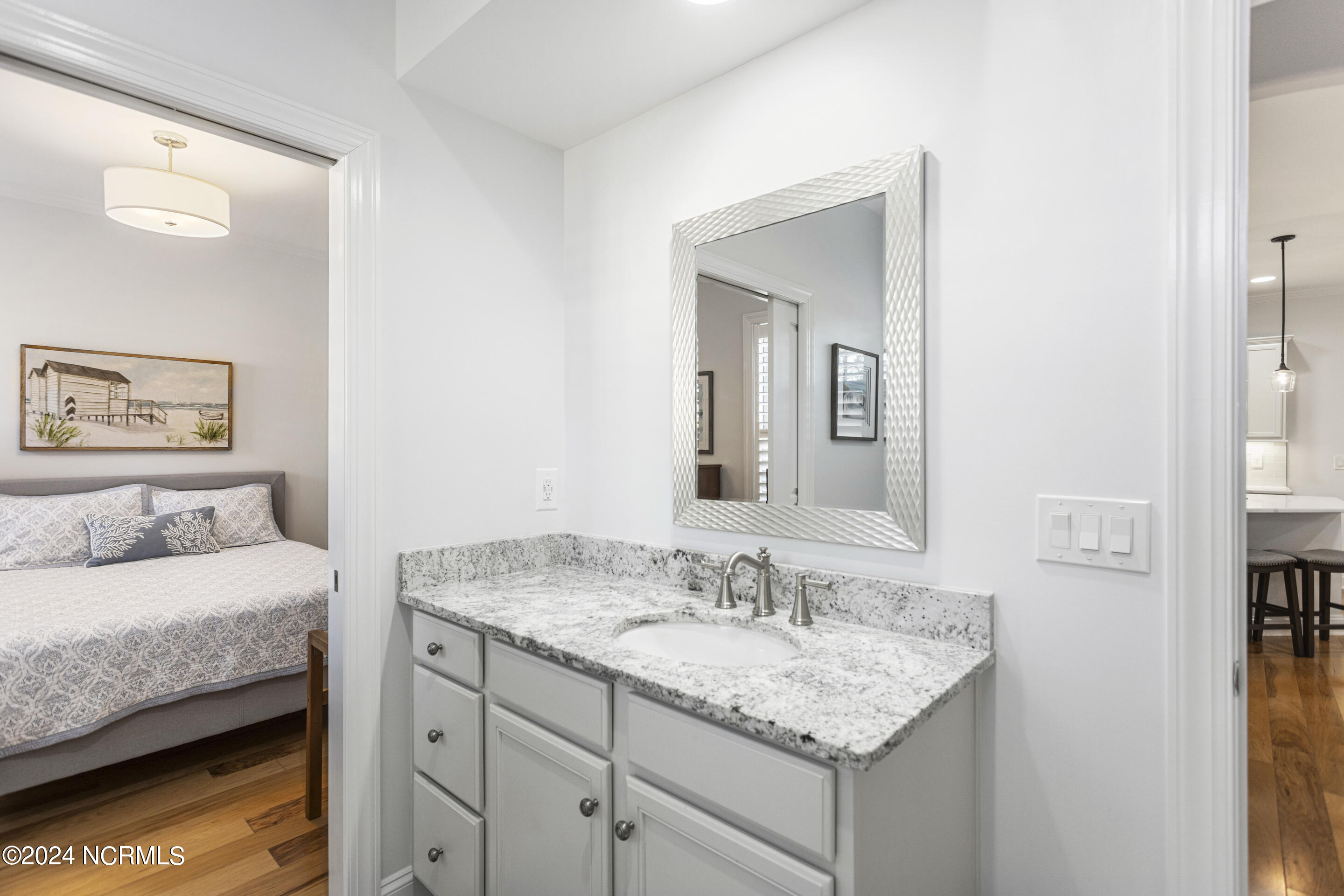 4015 Alastaire Cove
