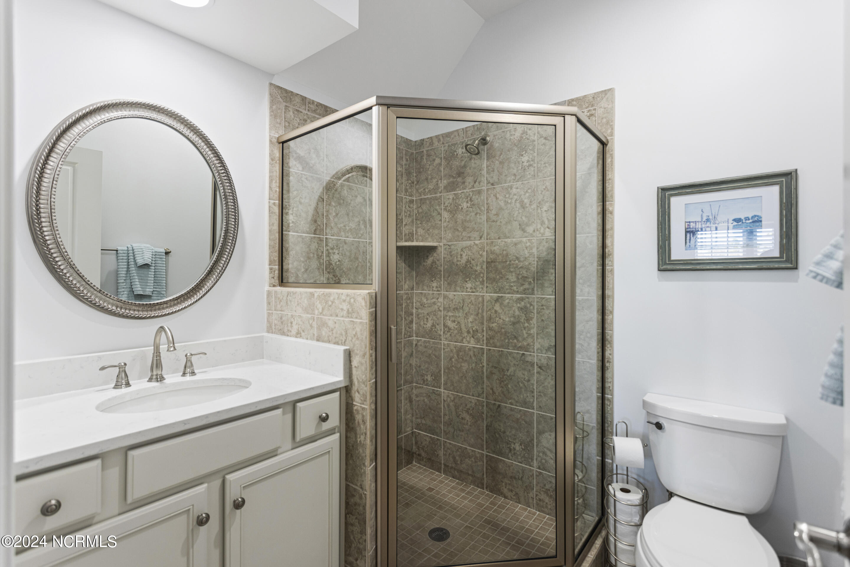 4015 Alastaire Cove