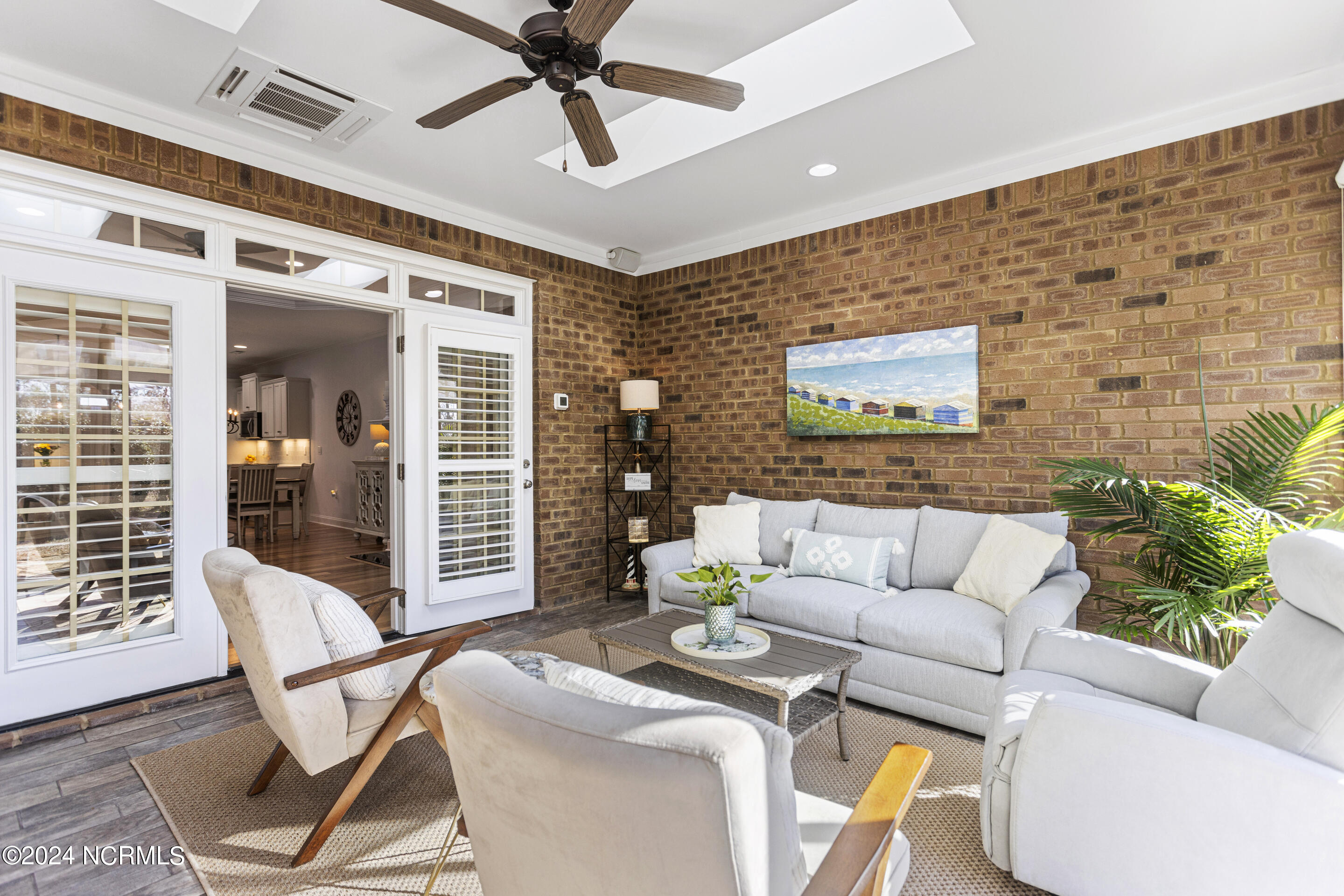 4015 Alastaire Cove