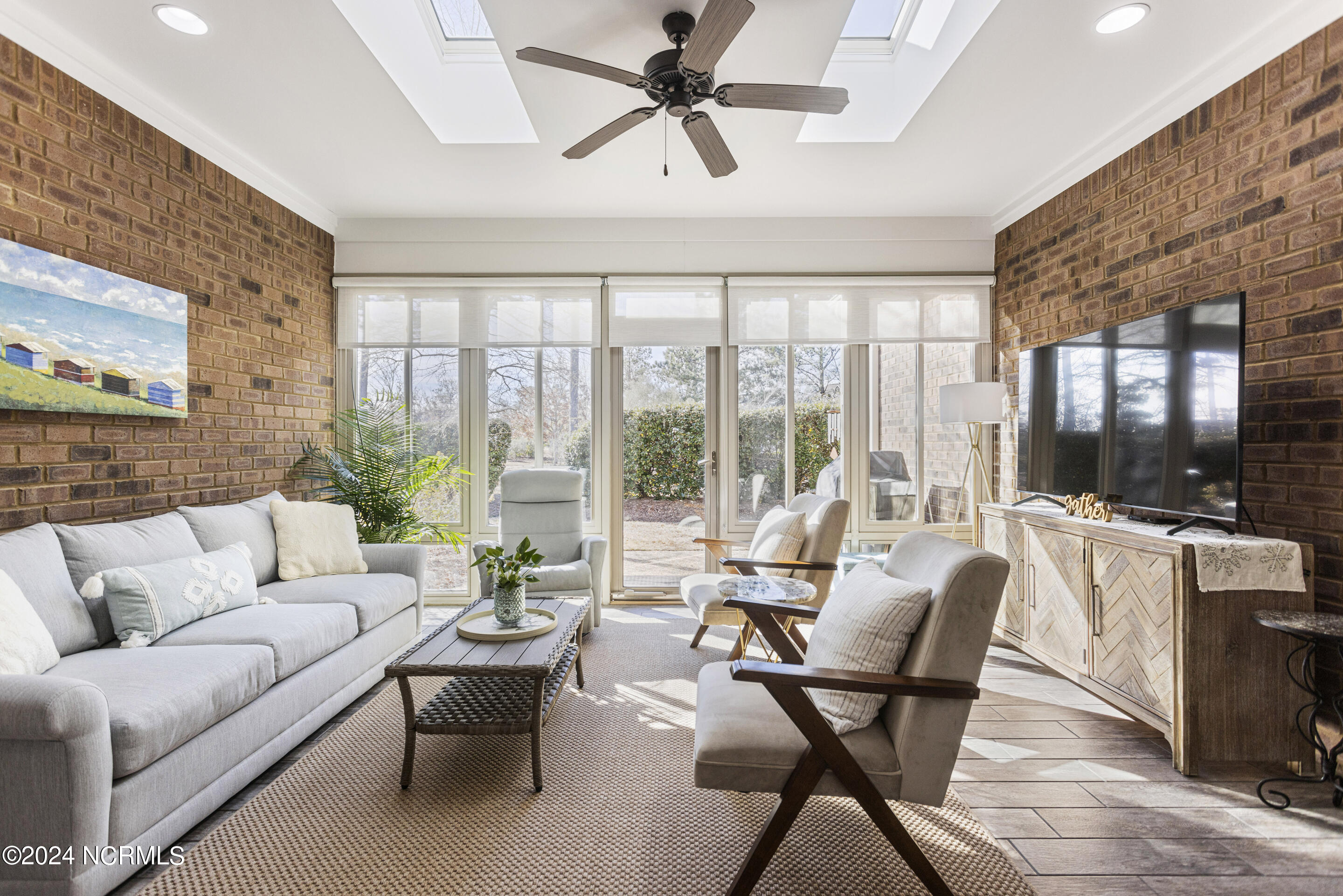 4015 Alastaire Cove