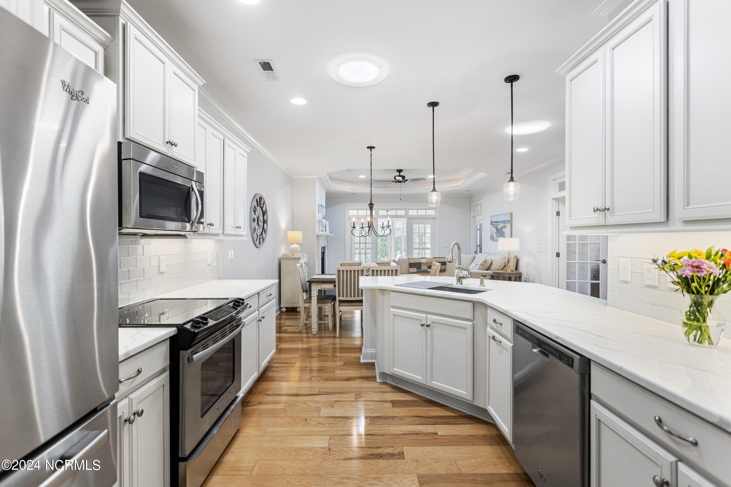 4015 Alastaire Cove