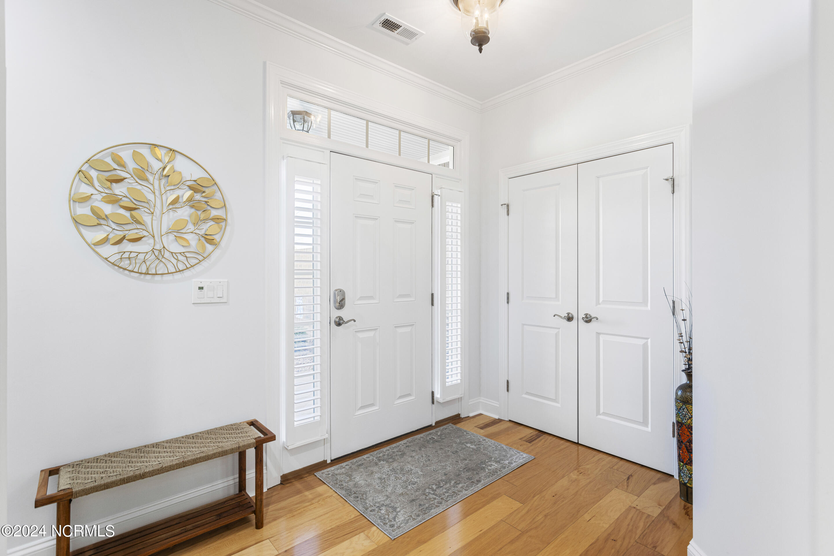 4015 Alastaire Cove