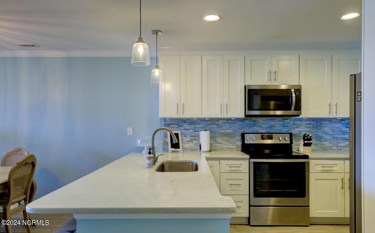 790 New River Inlet Road 201b
