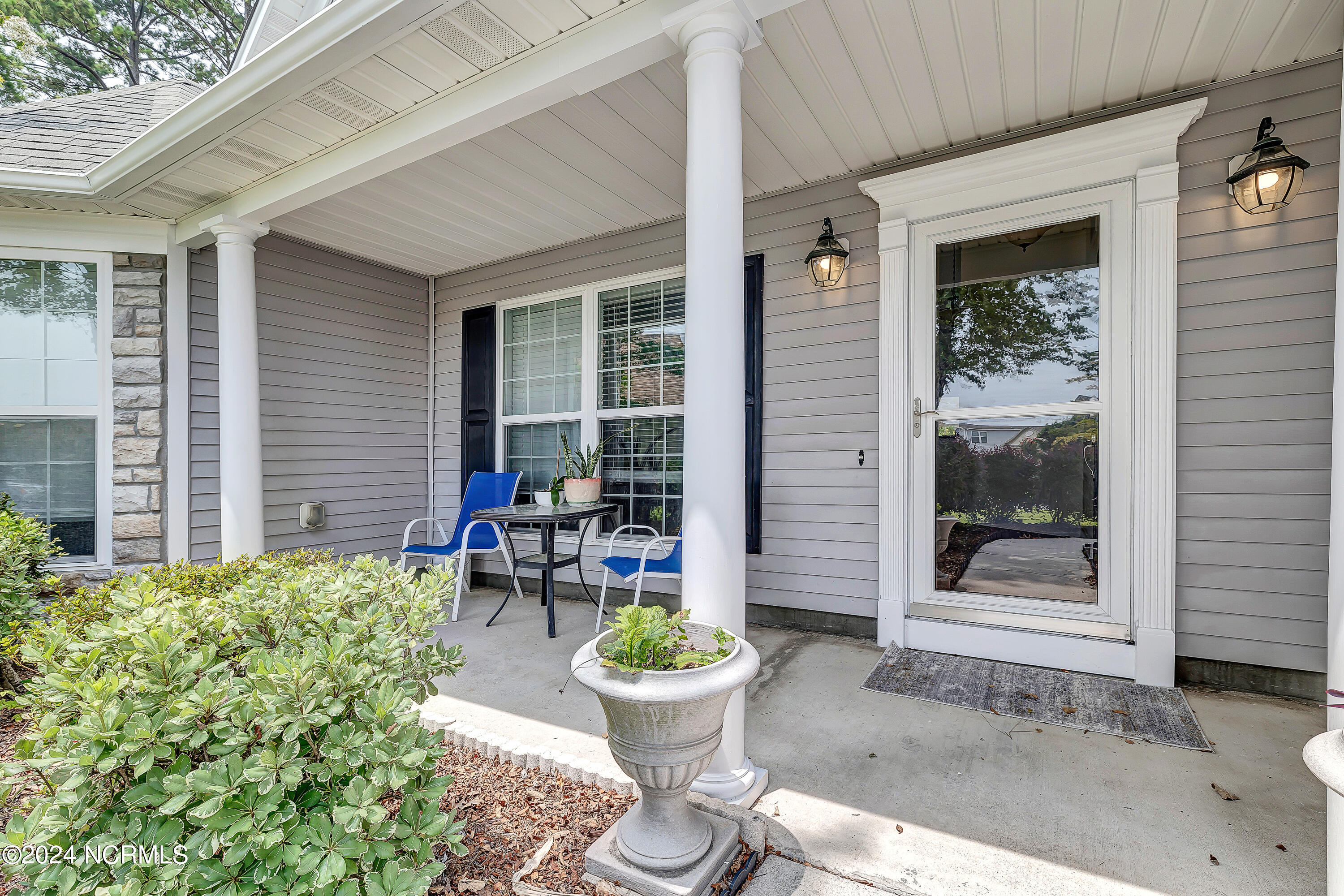 109 Bristle Cone Court