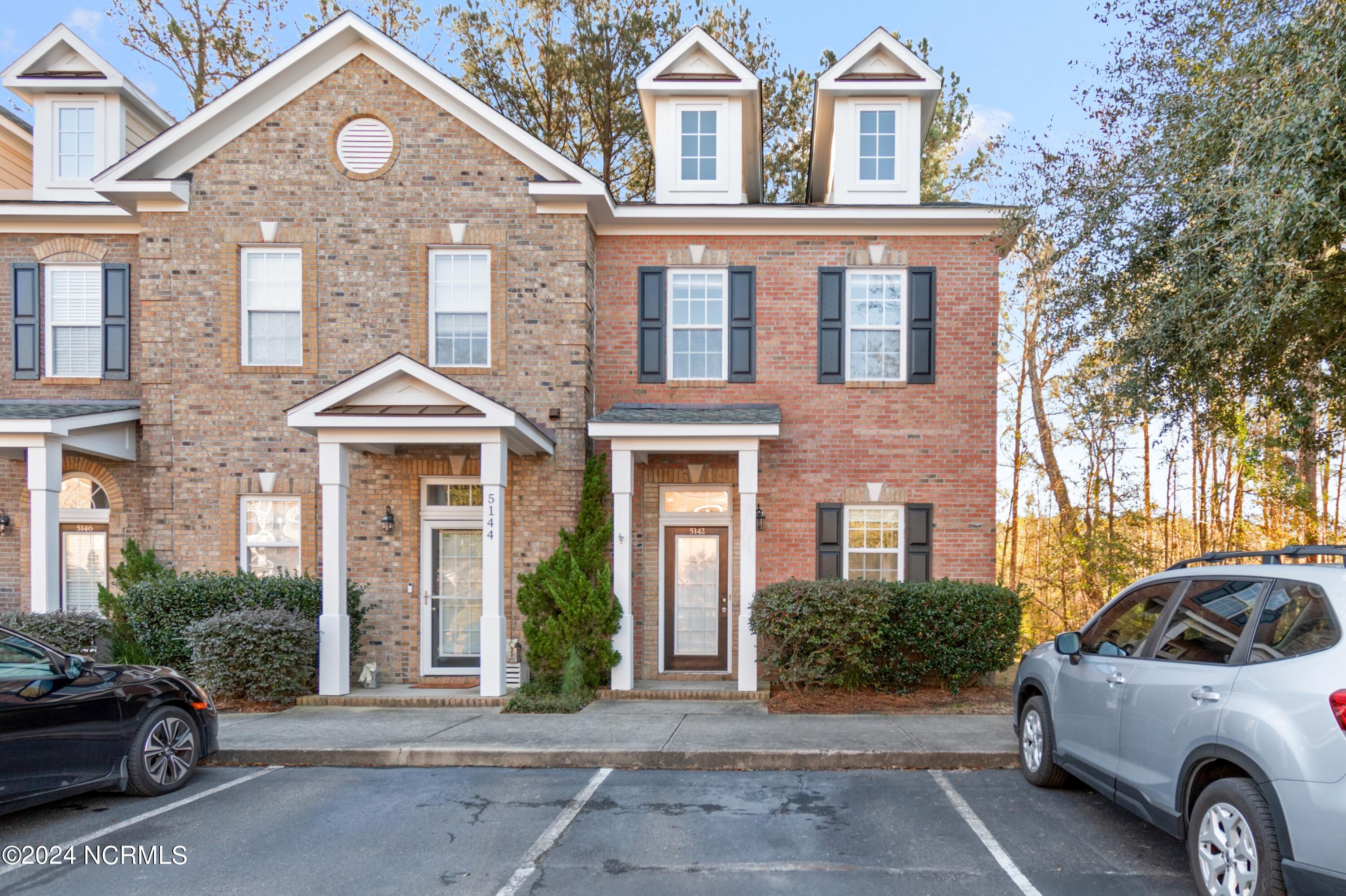 5142 Exton Park Loop