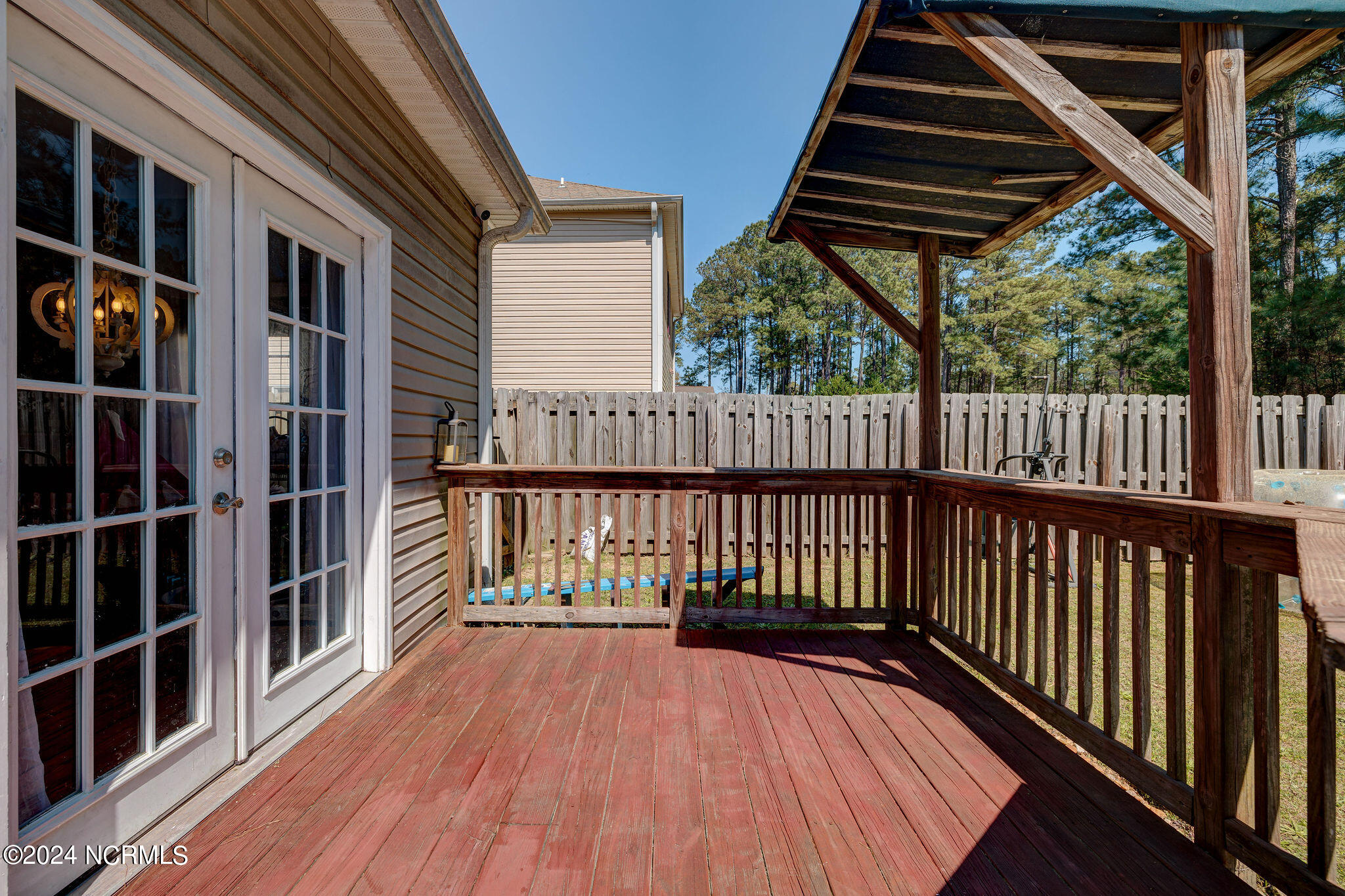 1003 Lake Jones Road