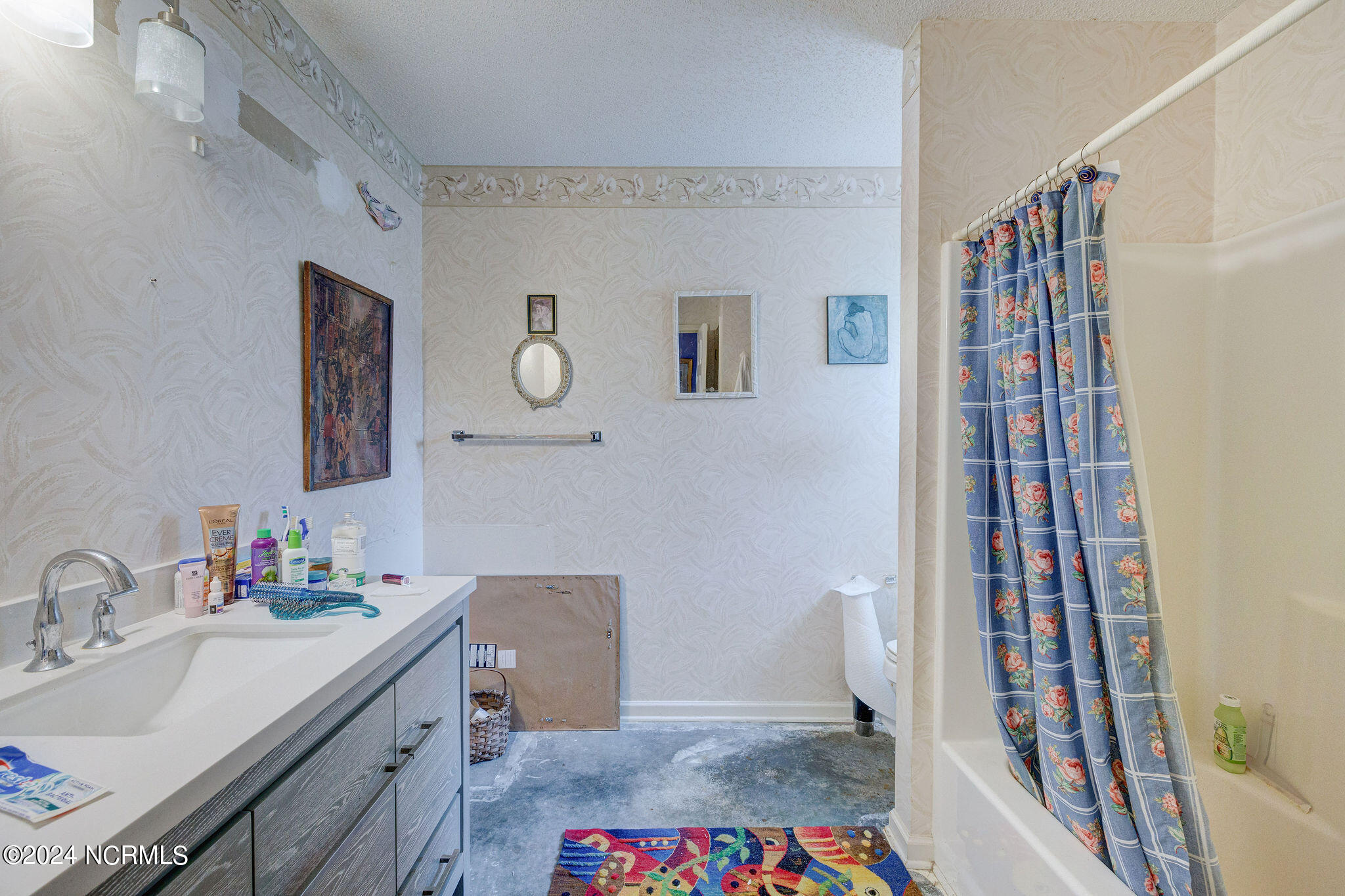 6306 Iverstone Court