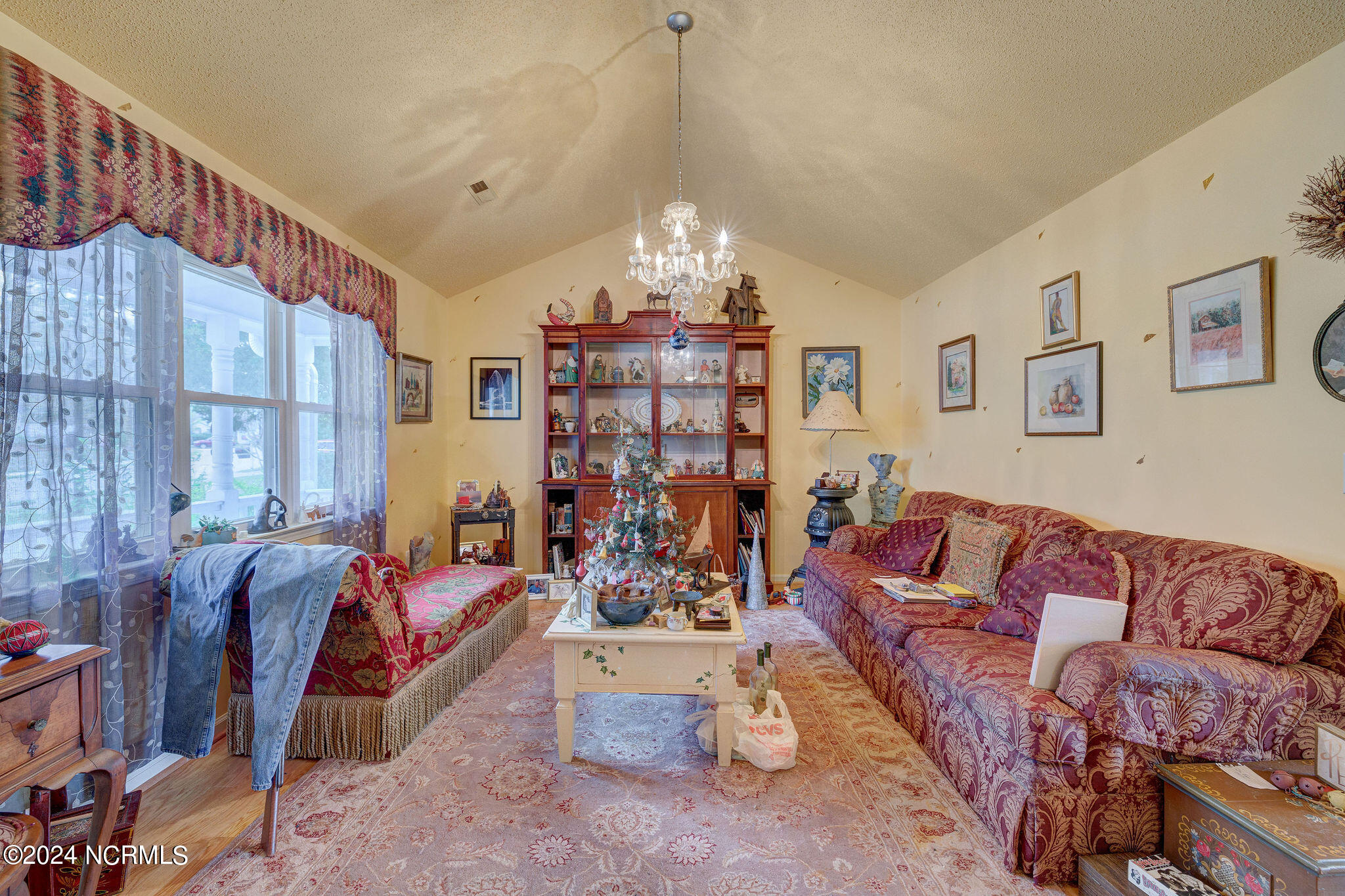 6306 Iverstone Court